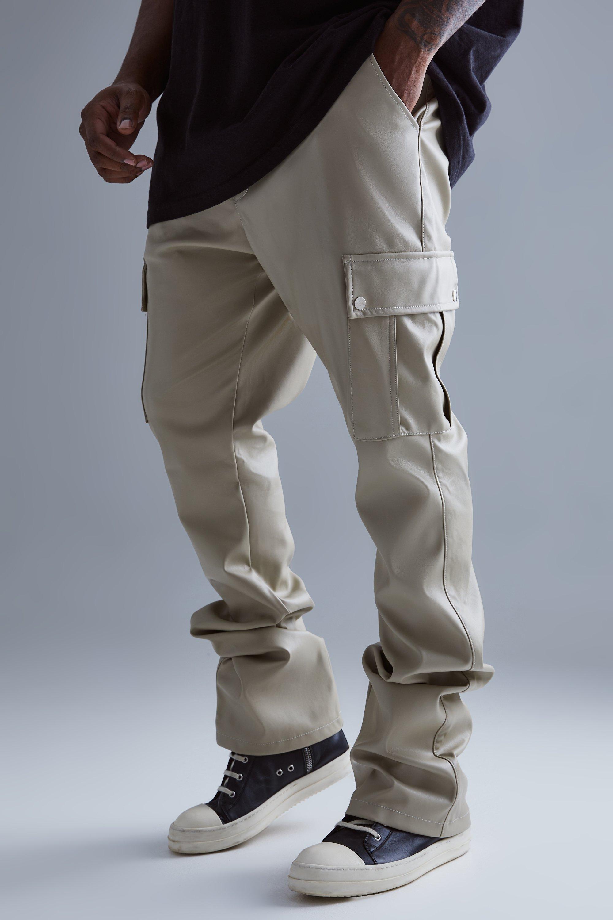 Image of Pantaloni a zampa Plus Size Skinny Fit fissi in PU con pieghe sul fondo, Beige