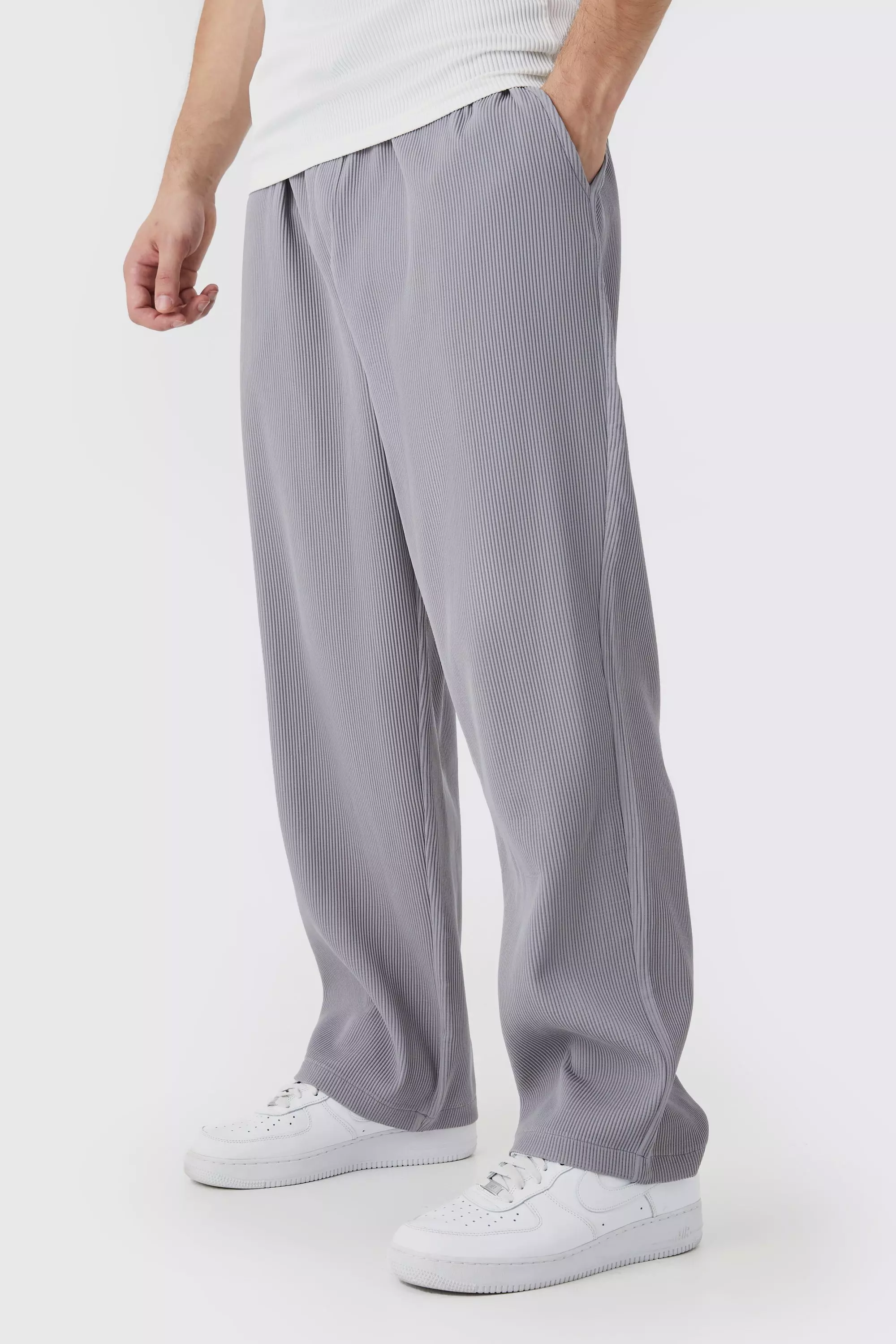 Cropped on sale pleated trousers