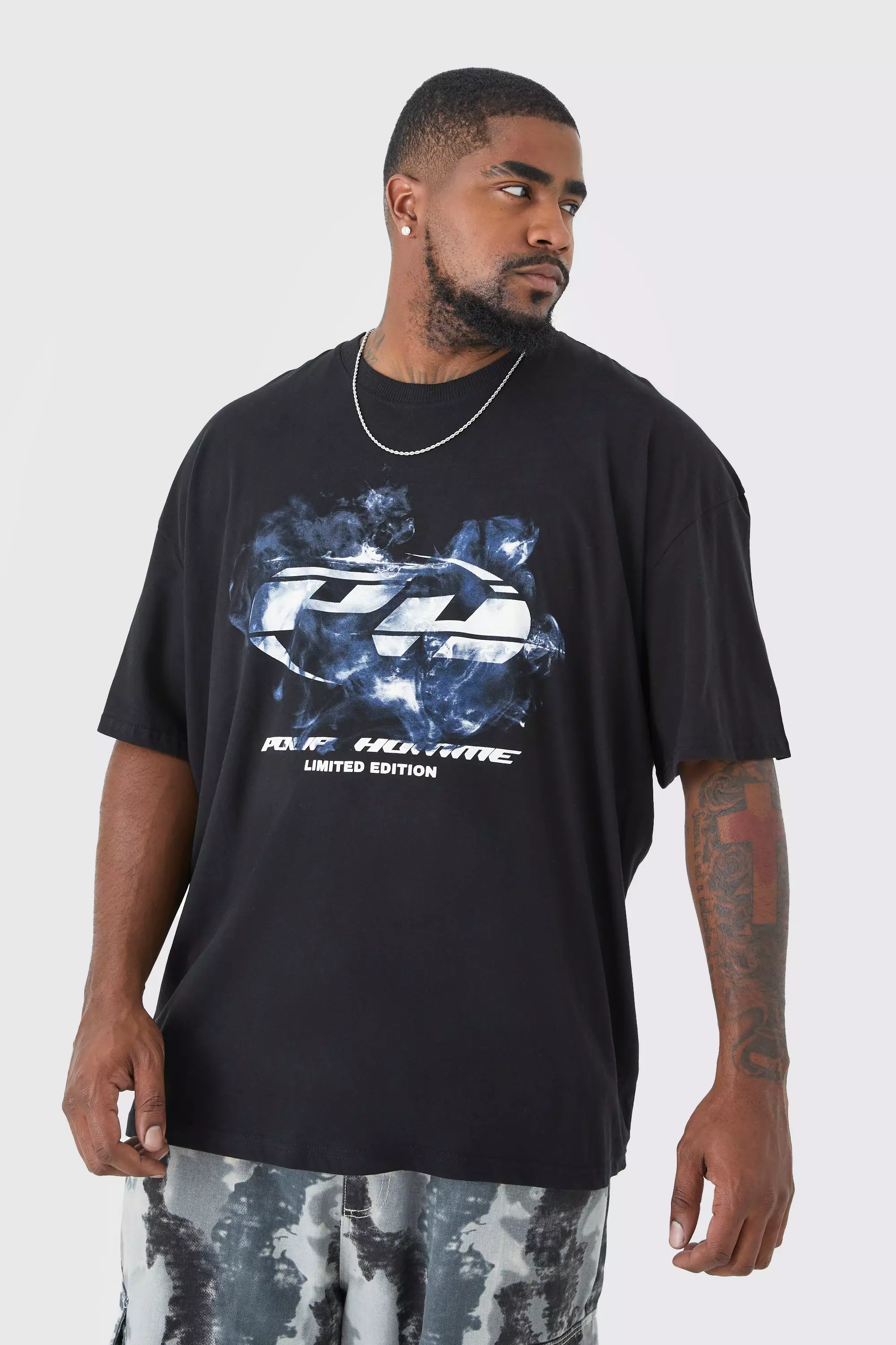 Plus Oversized Pour Homme Smoke Graphic T shirt boohooMAN USA