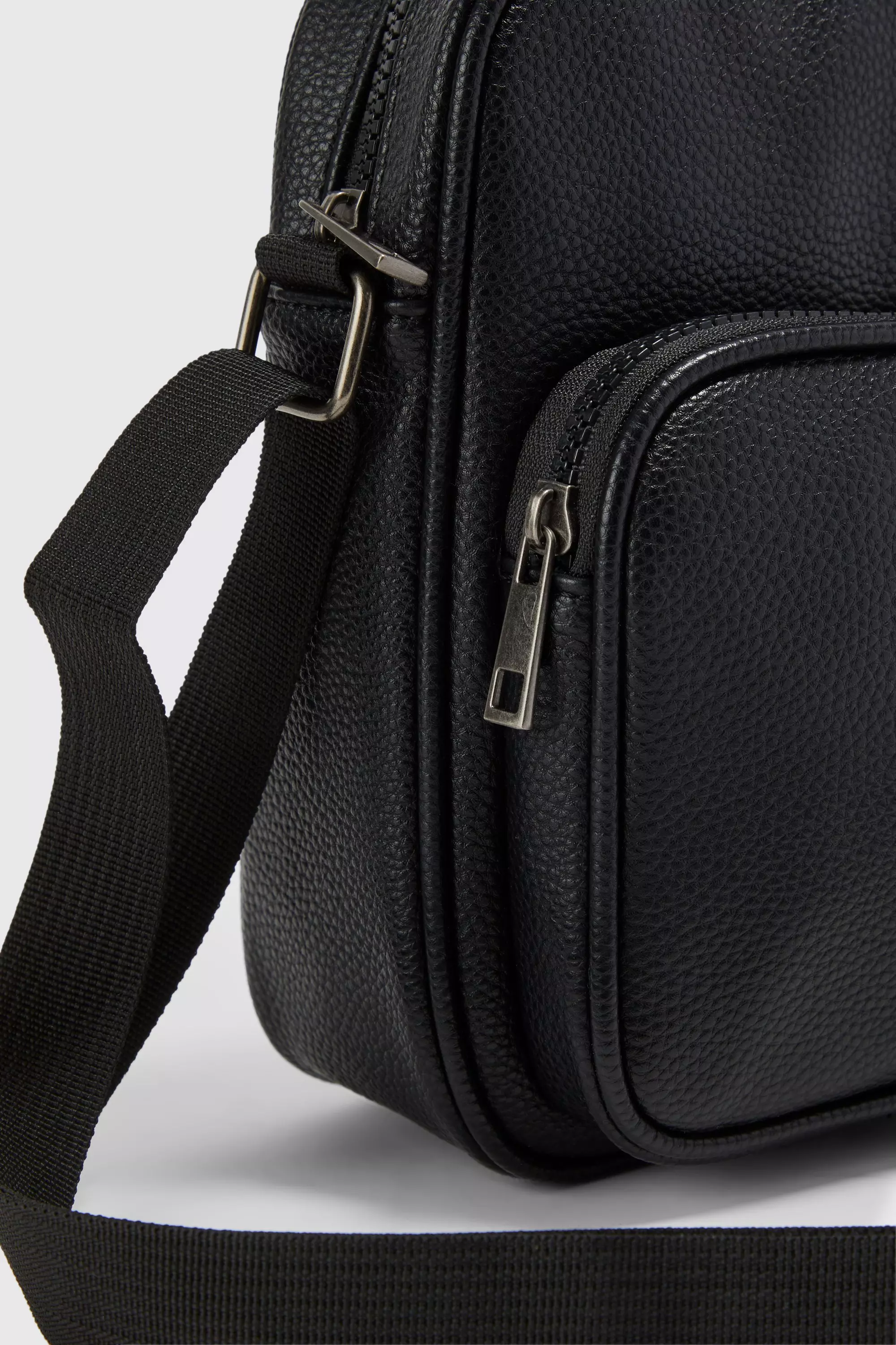 Fake leather messenger outlet bag