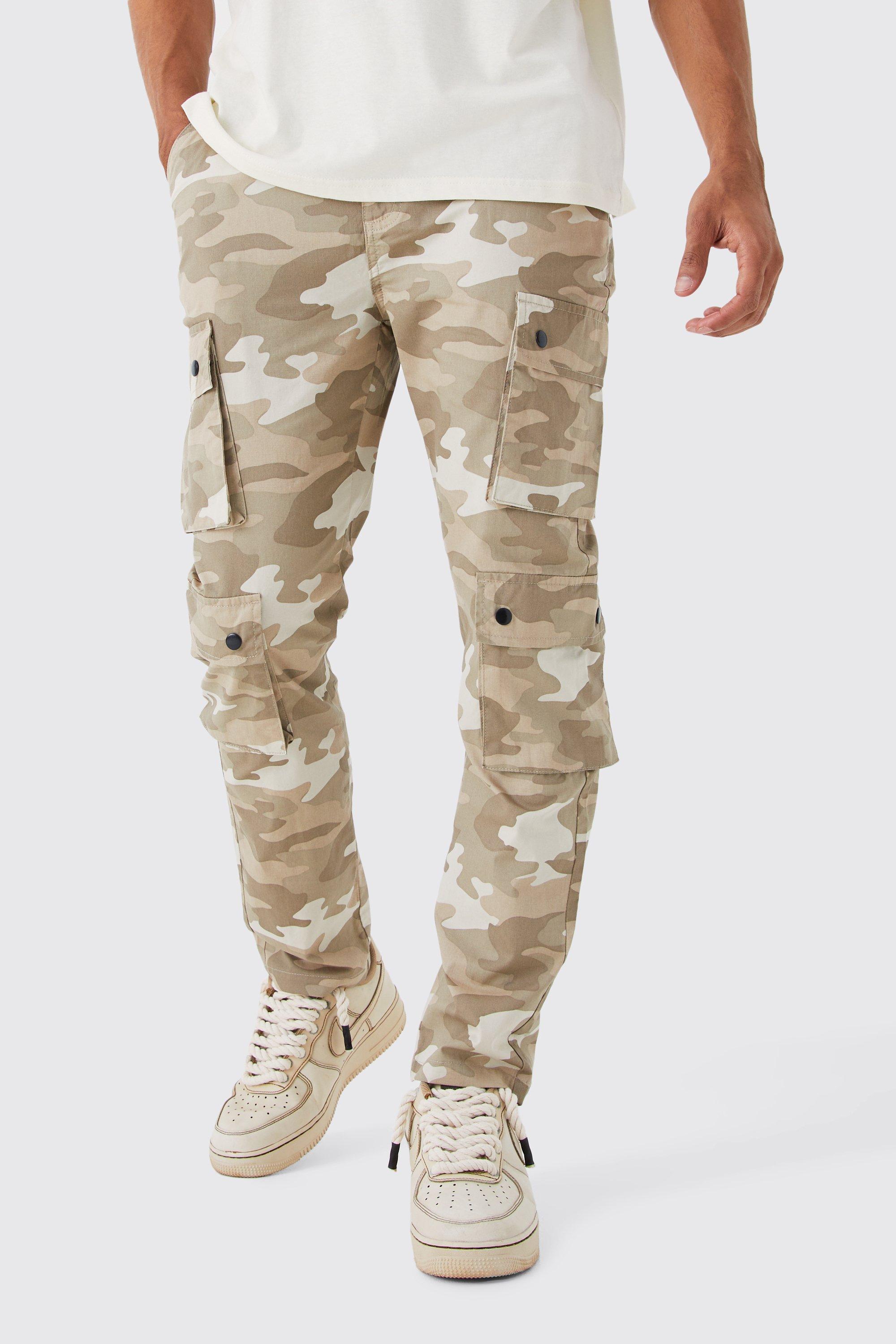 Image of Pantaloni Cargo Slim Fit in fantasia militare con bottoni a pressione, Beige