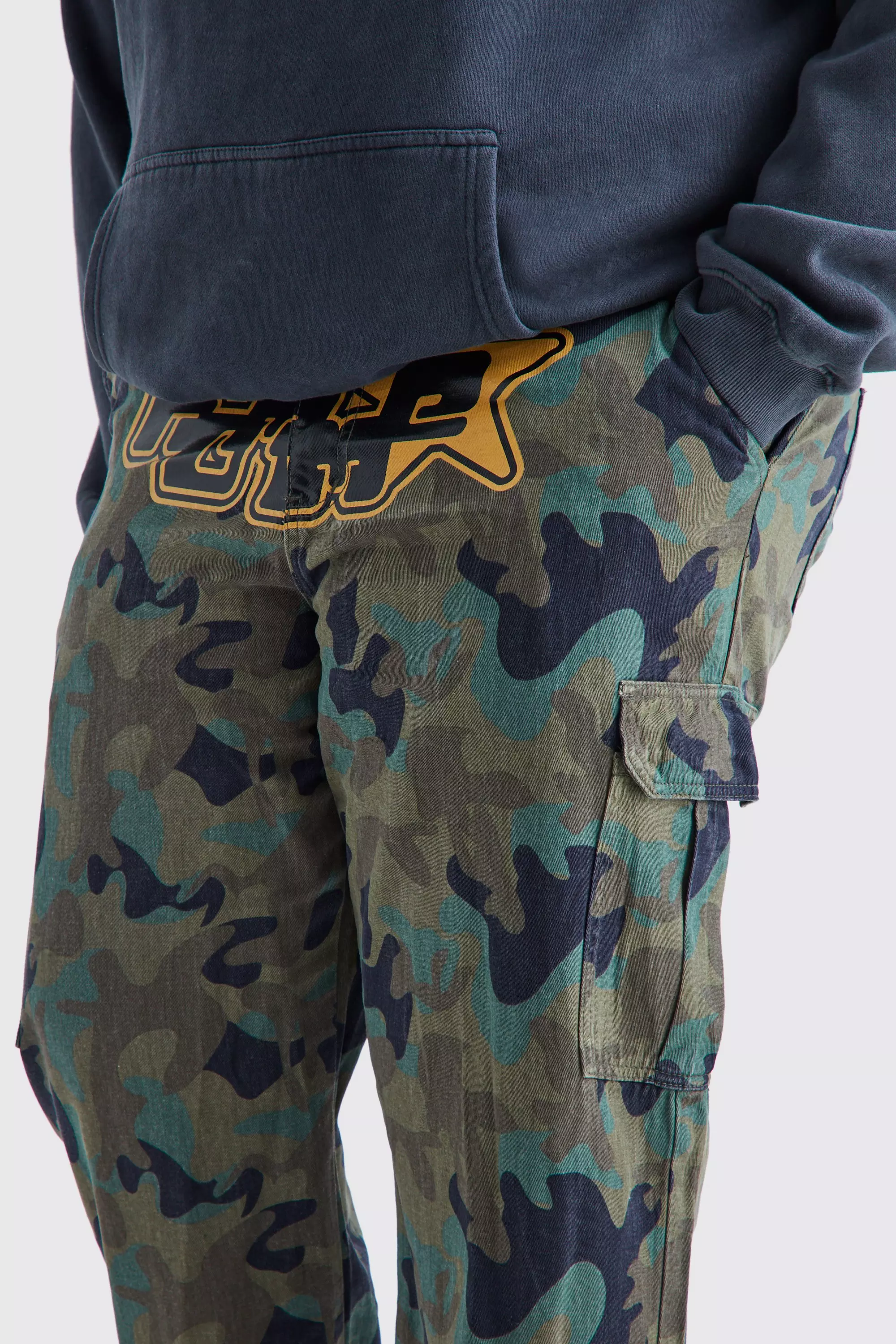 Plus Relaxed Crotch Print Tie Hem Camo Cargo Pants