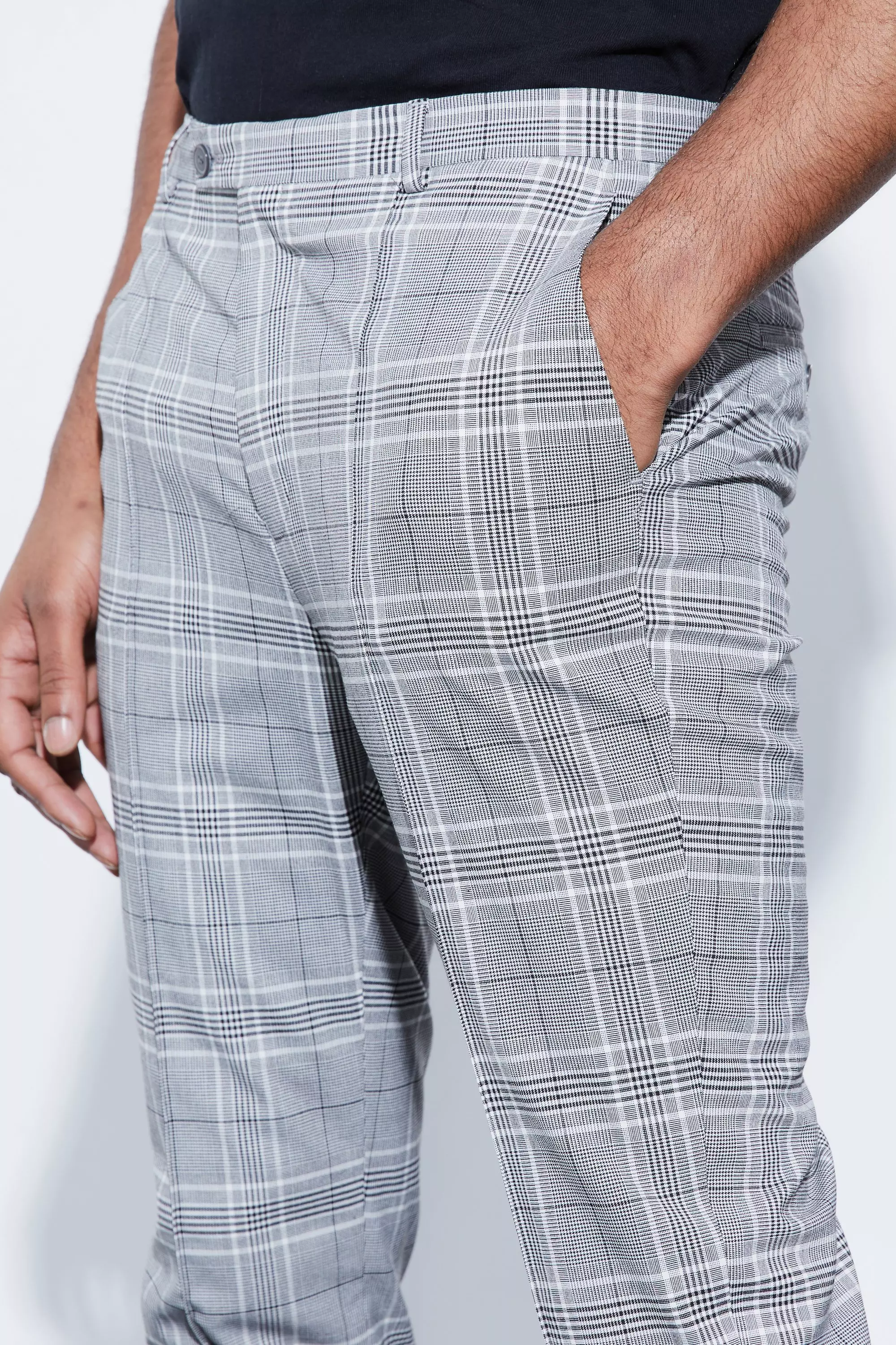 Black & Gray Plaid Pants With Belt