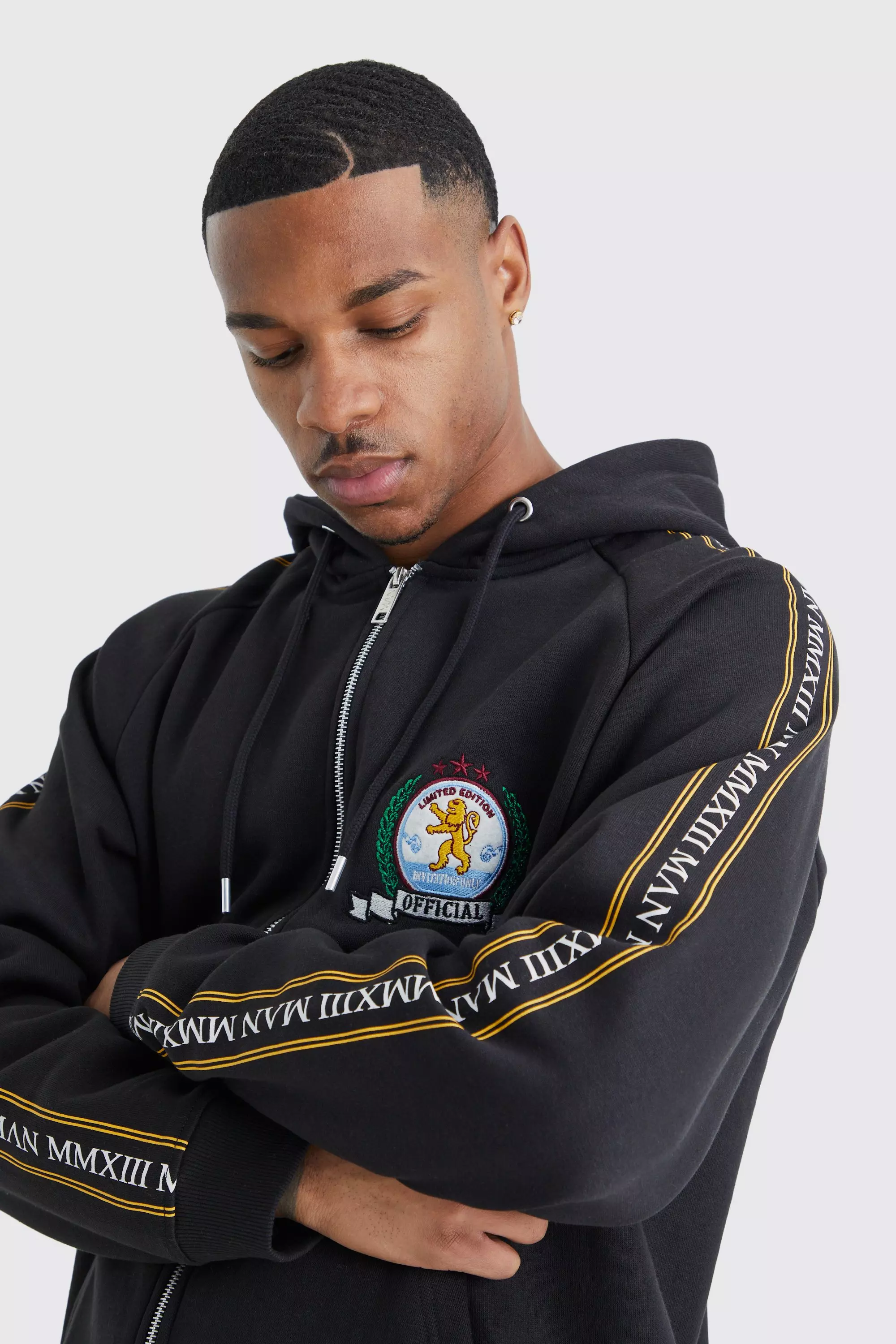 Black hoodie gold zipper hot sale