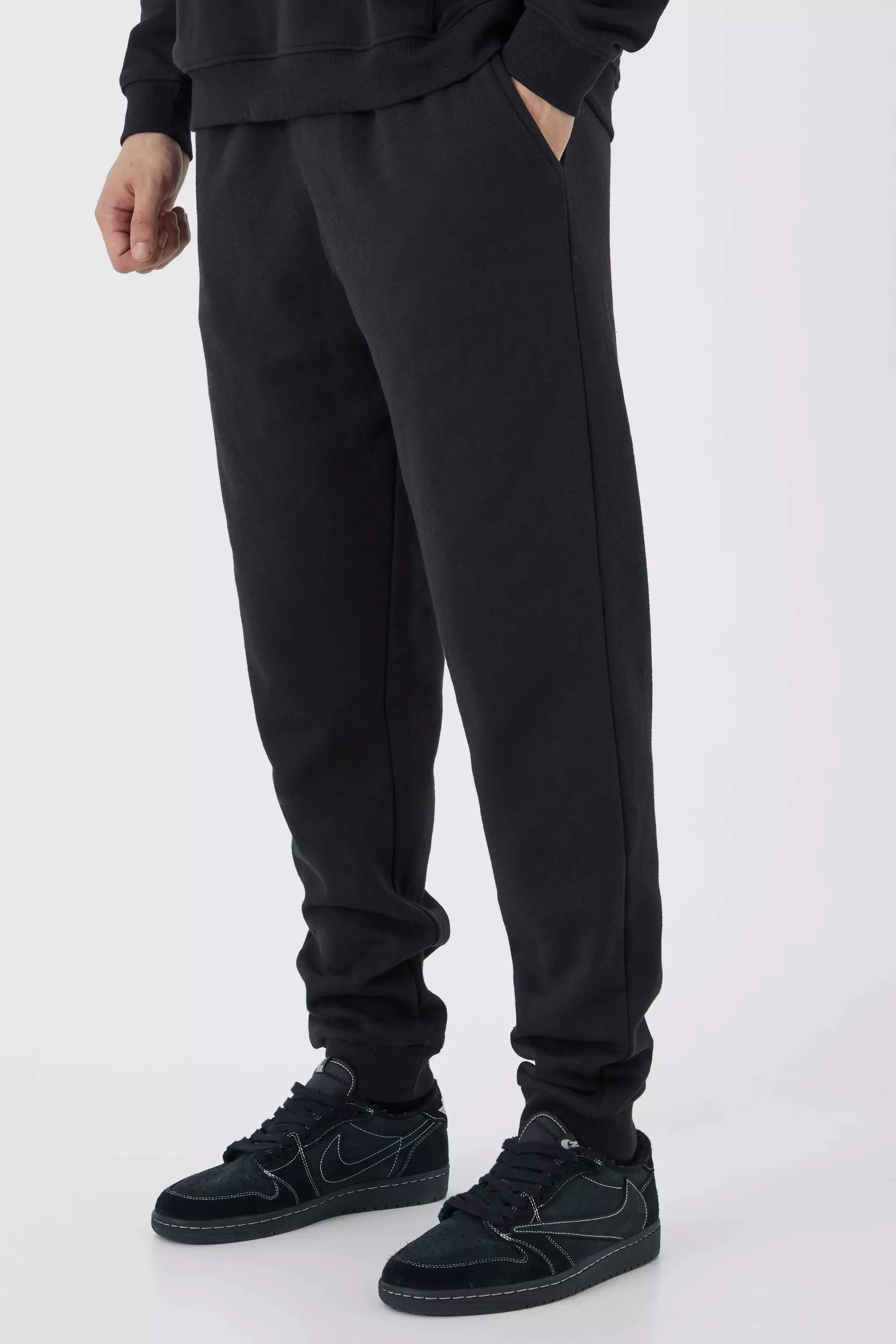 Nike joggers for tall men best sale