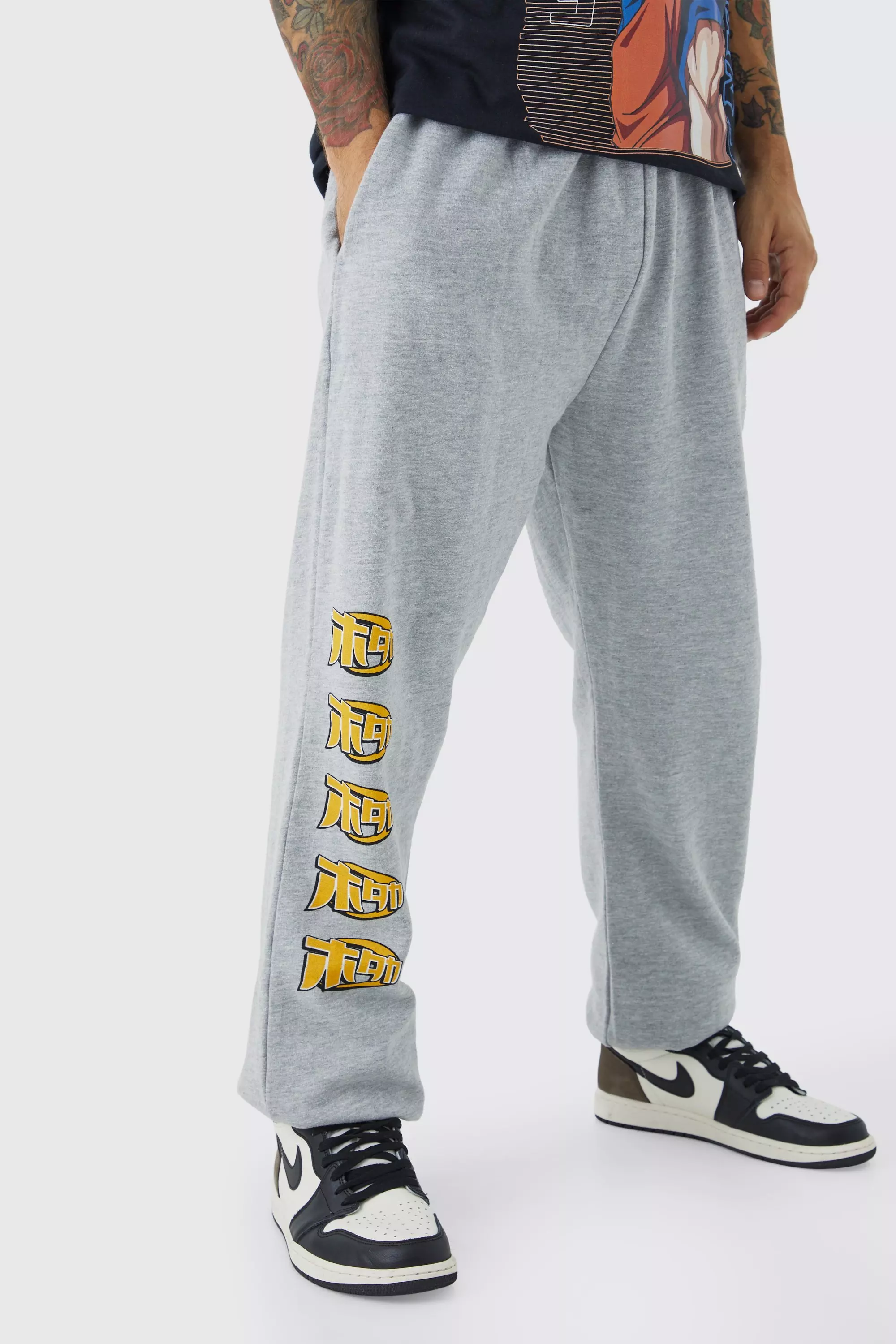 Baggy graphic sweatpants 2025