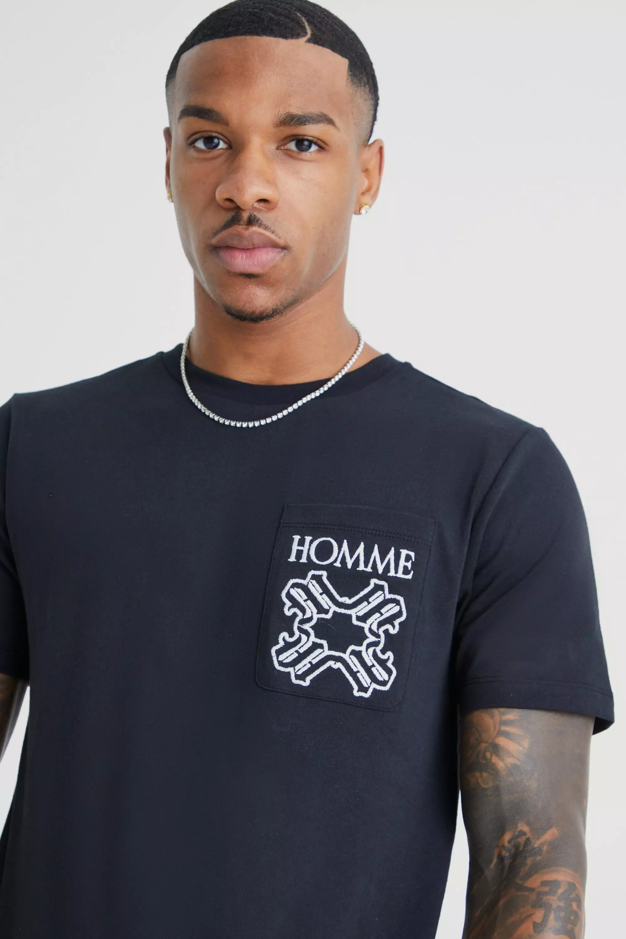 Embroidered pocket t-shirt