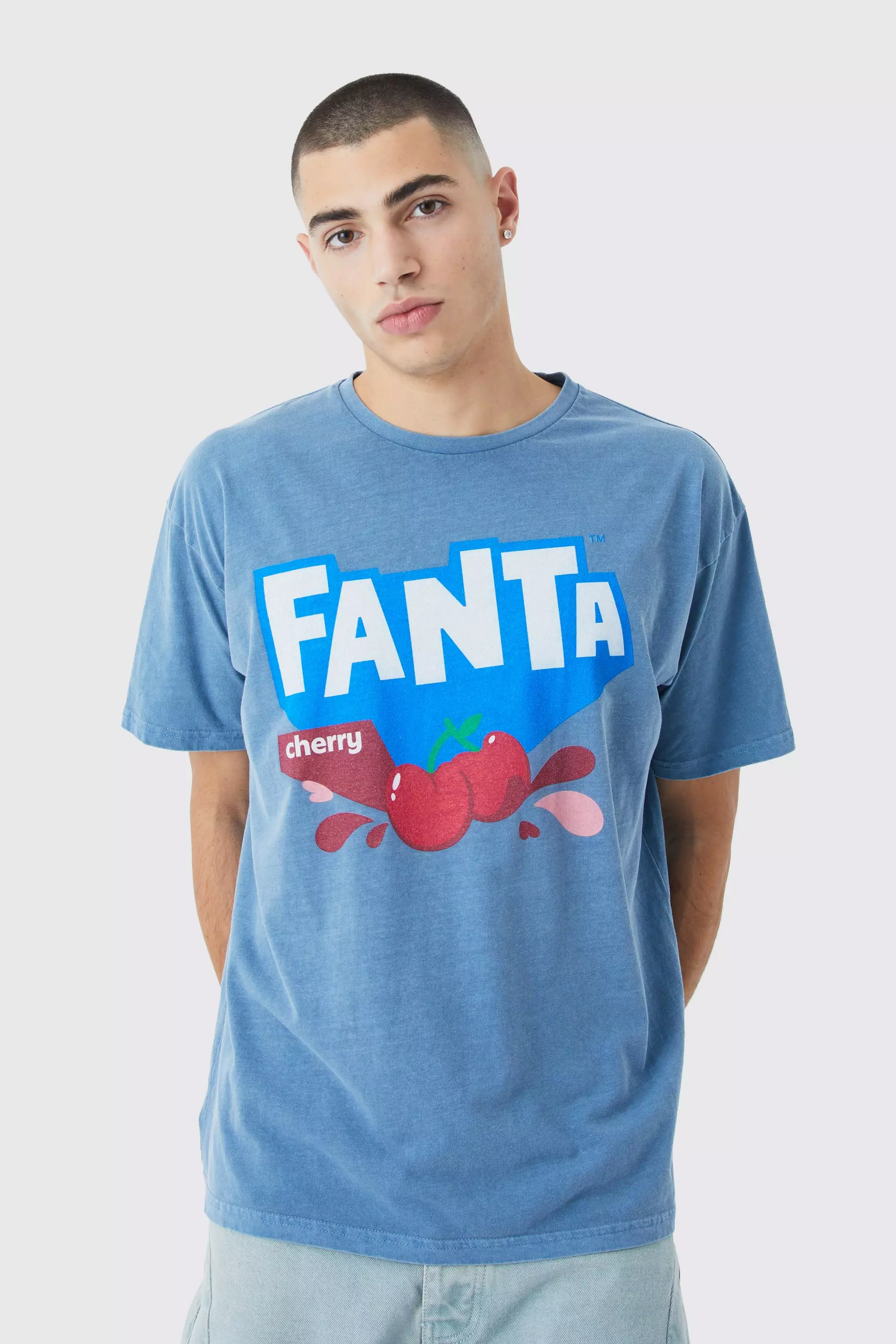 Oversized Fanta Cherry Wash License T shirt