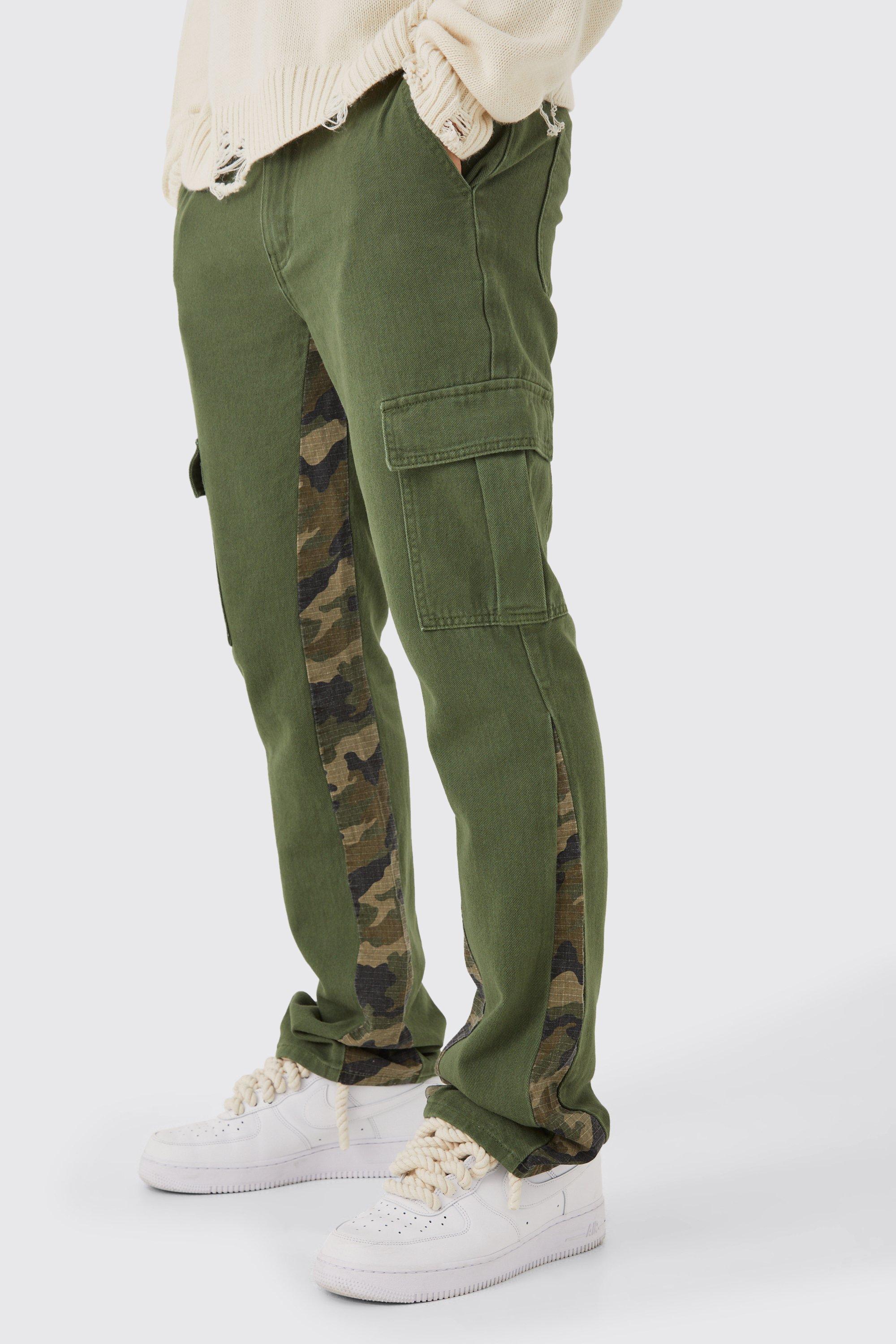 Image of Pantaloni Cargo a zampa Slim Fit in fantasia militare con inserti, Verde