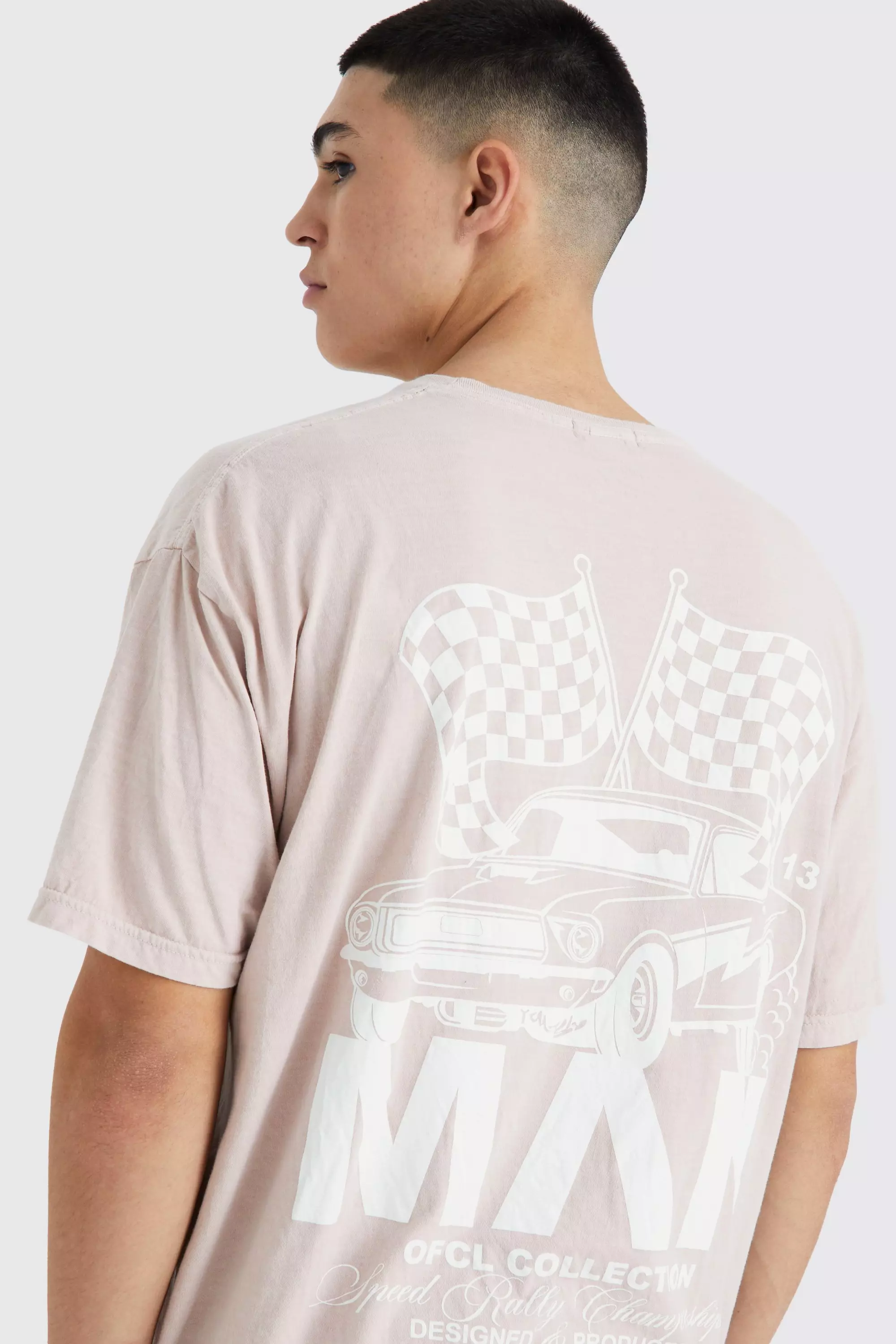 boohooMAN Oversized Extended Neck Car Graphic T-Shirt - Beige - Size M
