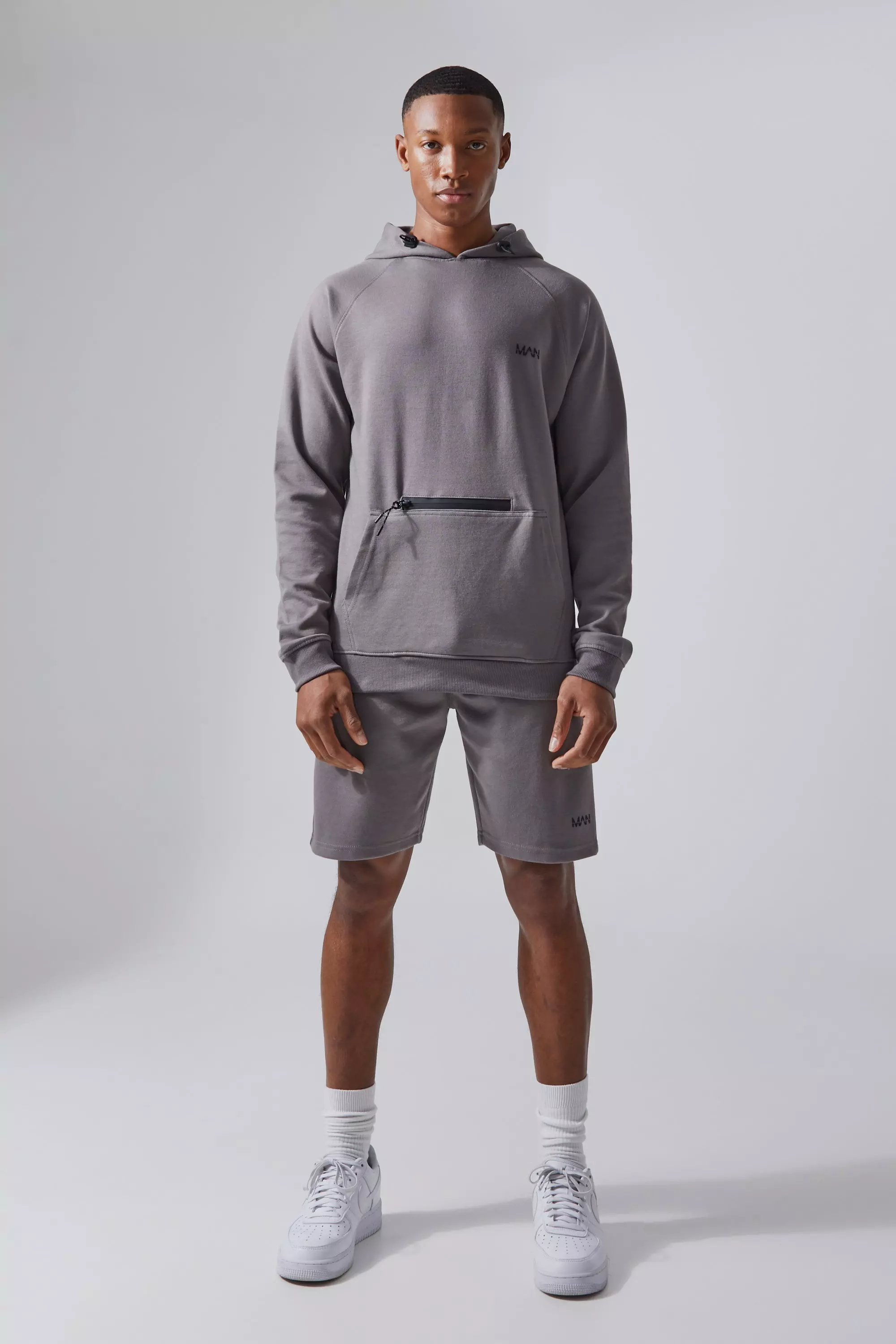 Nike jumper cheap and shorts set