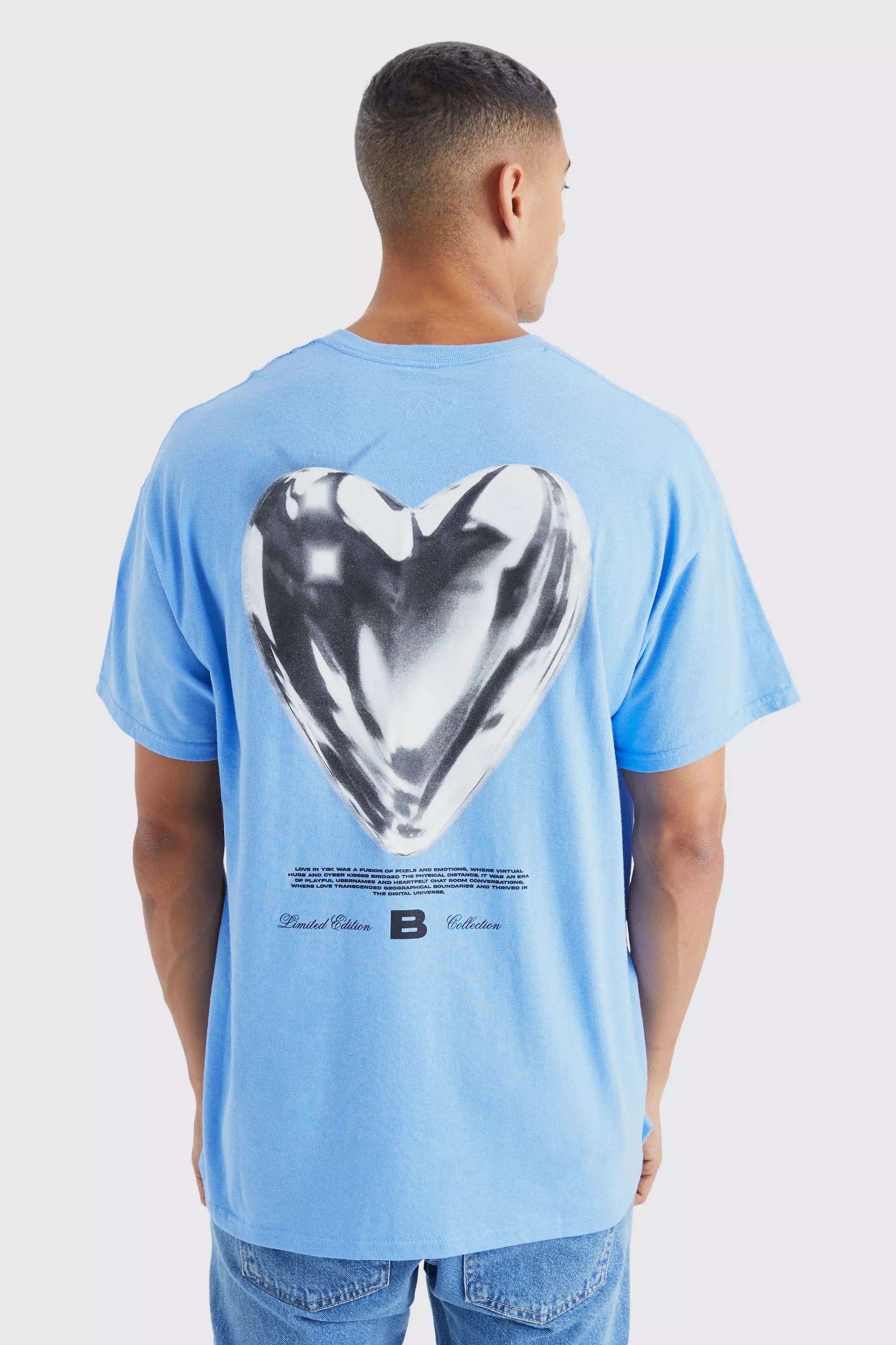 Oversized Heart Graphic T-shirt