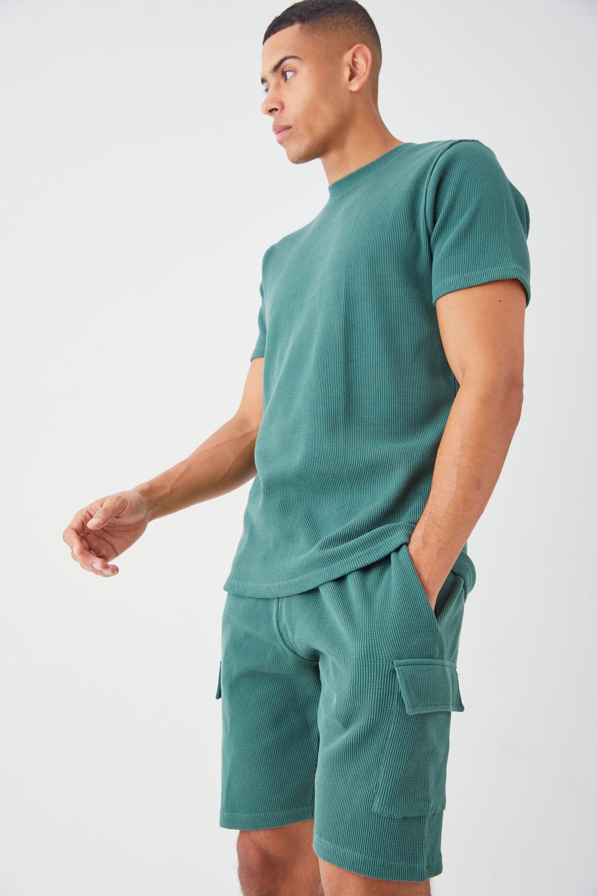 Image of Set T-shirt Slim Fit con trama a nido d'ape & pantaloncini Cargo, Verde