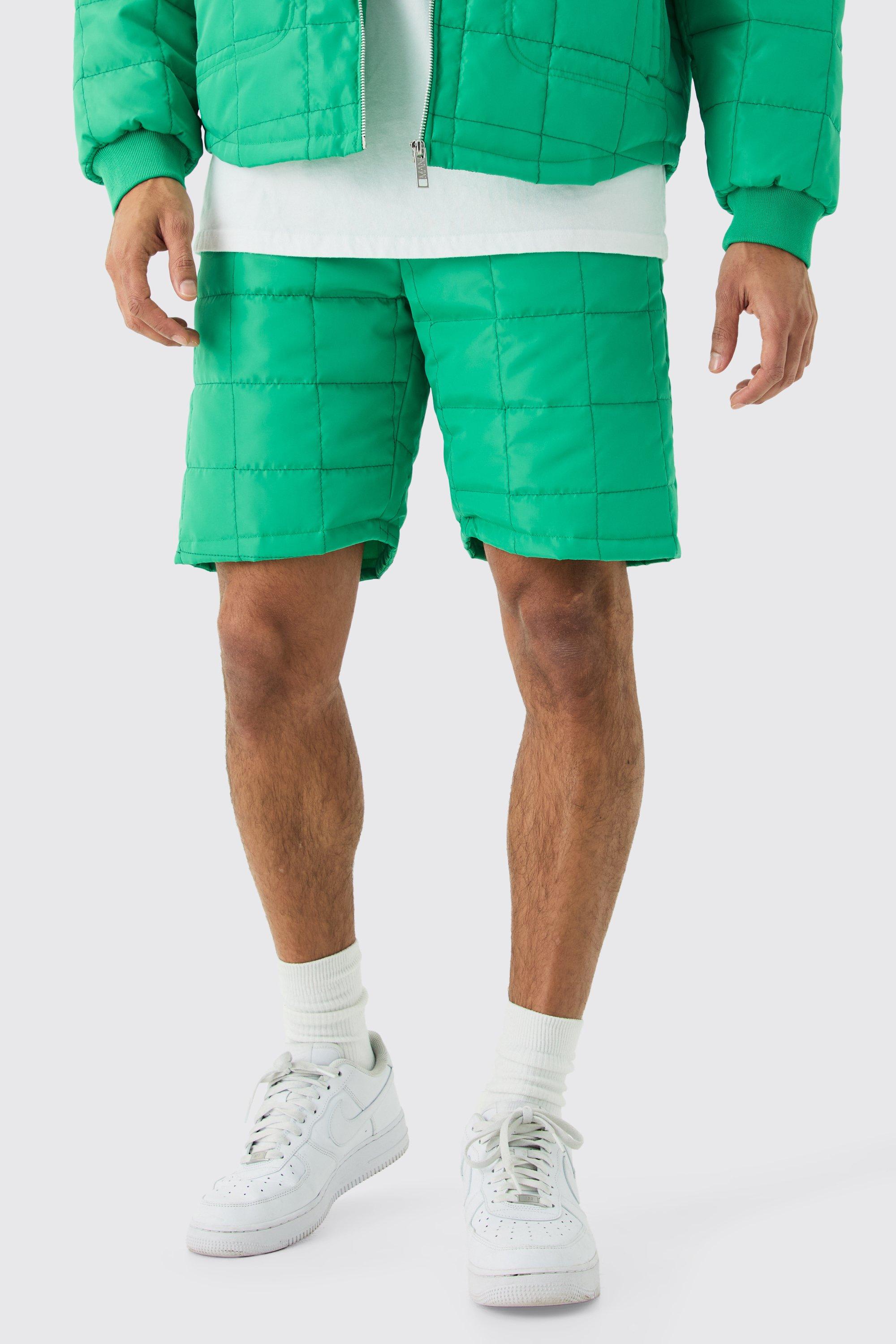 Image of Pantaloncini squadrati trapuntati con fermacorde in vita, Verde