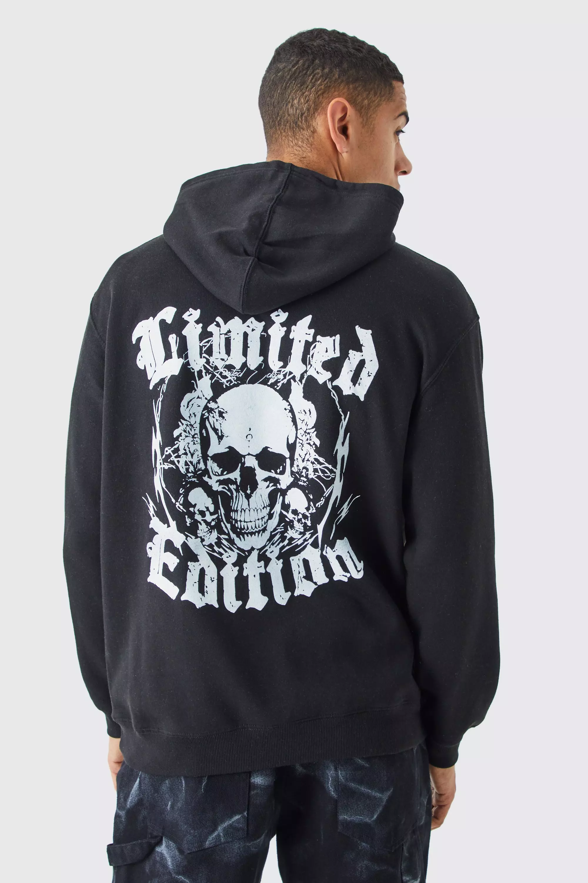 Oversized Skull Graphic Hoodie boohooMAN USA