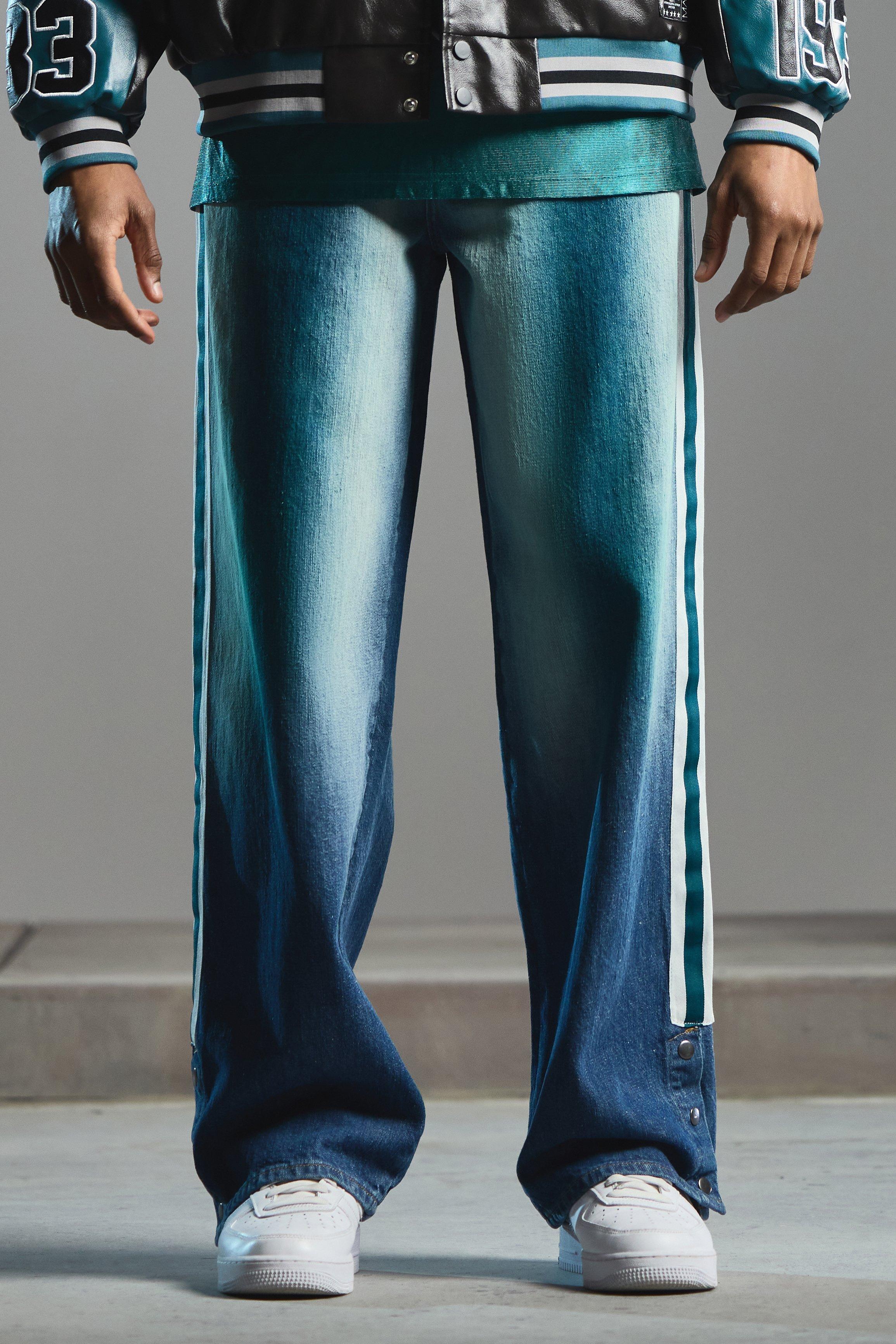 Image of Jeans NFL extra comodi in denim rigido con bottoni a pressione e fondo colorato, Azzurro