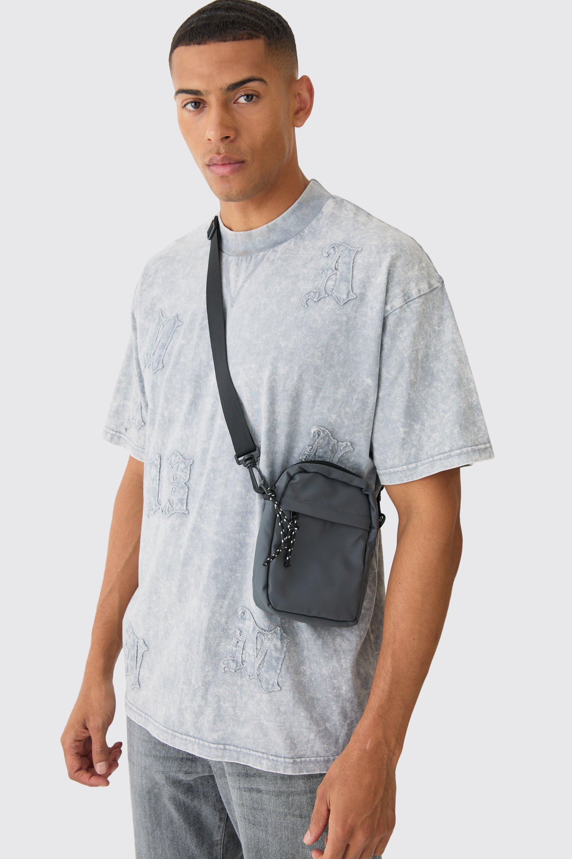 Image of Basic Messengar Bag In Charcoal, Grigio