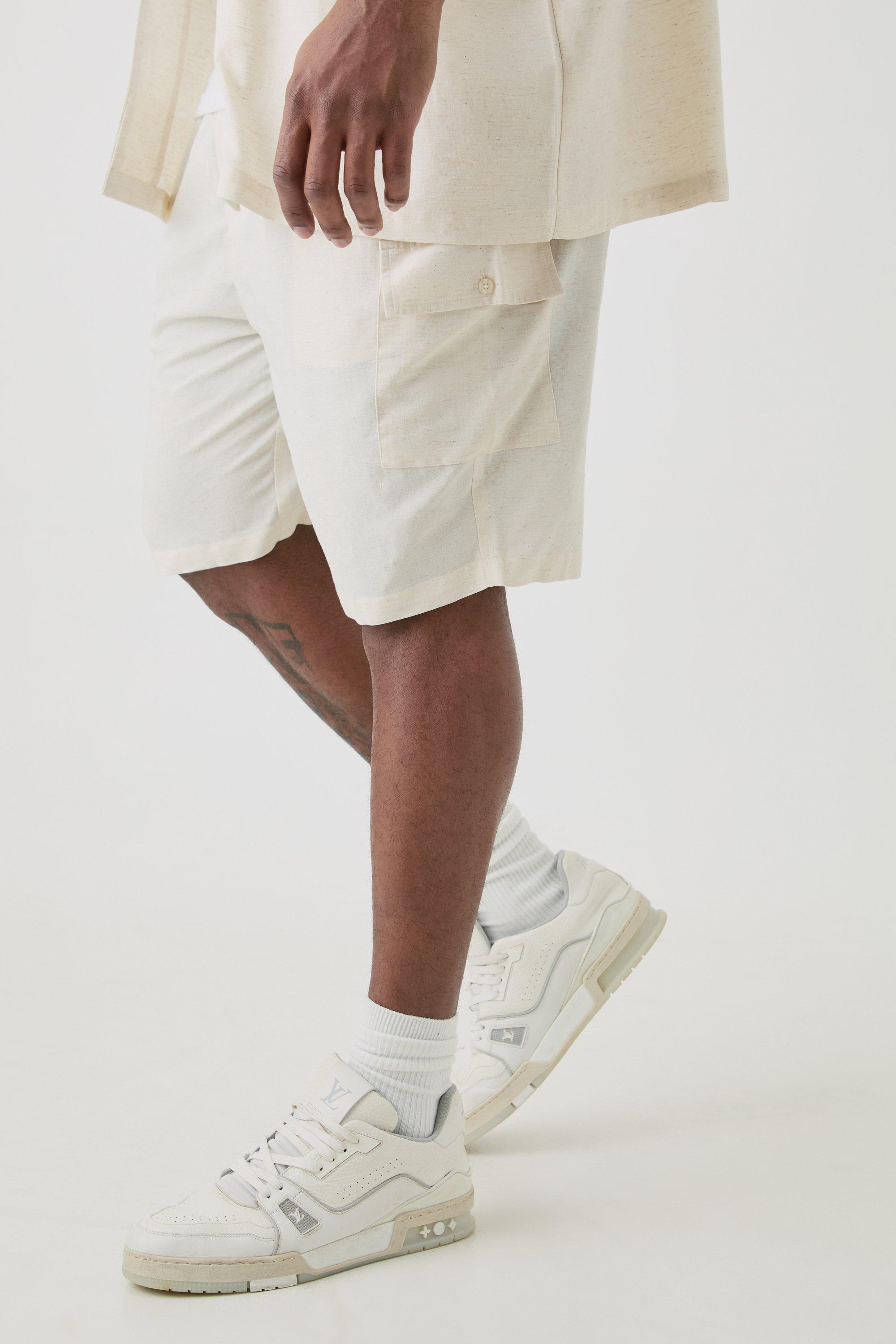 Image of Plus Elasticated Waist Relaxed Linen Cargo Shorts In Natural, Beige