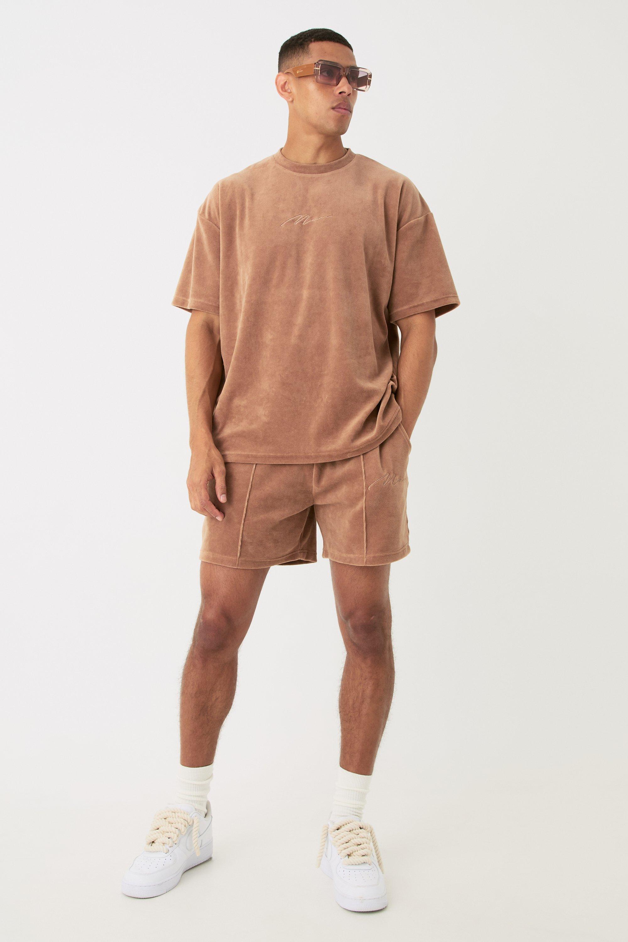 Image of Man Velour Oversized T-shirt & Pinktuck Shorts Set, Brown