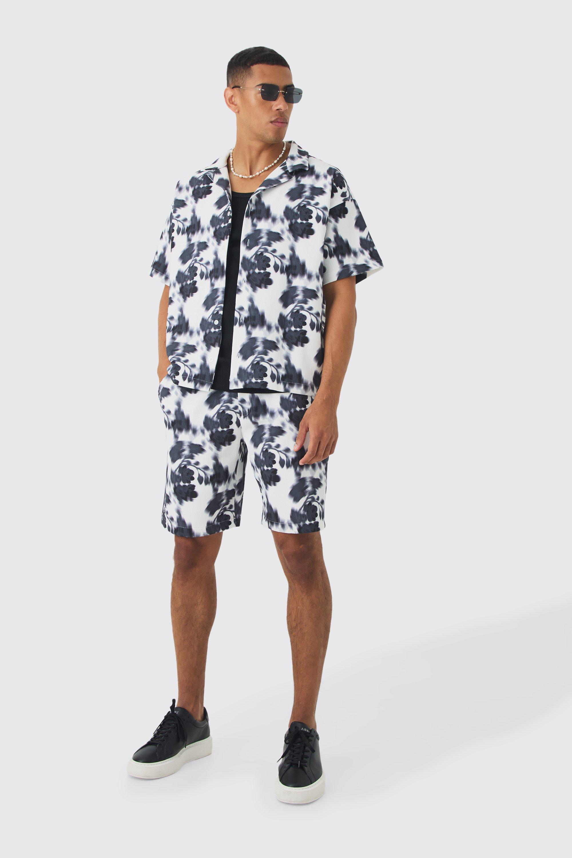 Image of Boxy Abstract Floral Printed Pleated Shirt & Short, Bianco