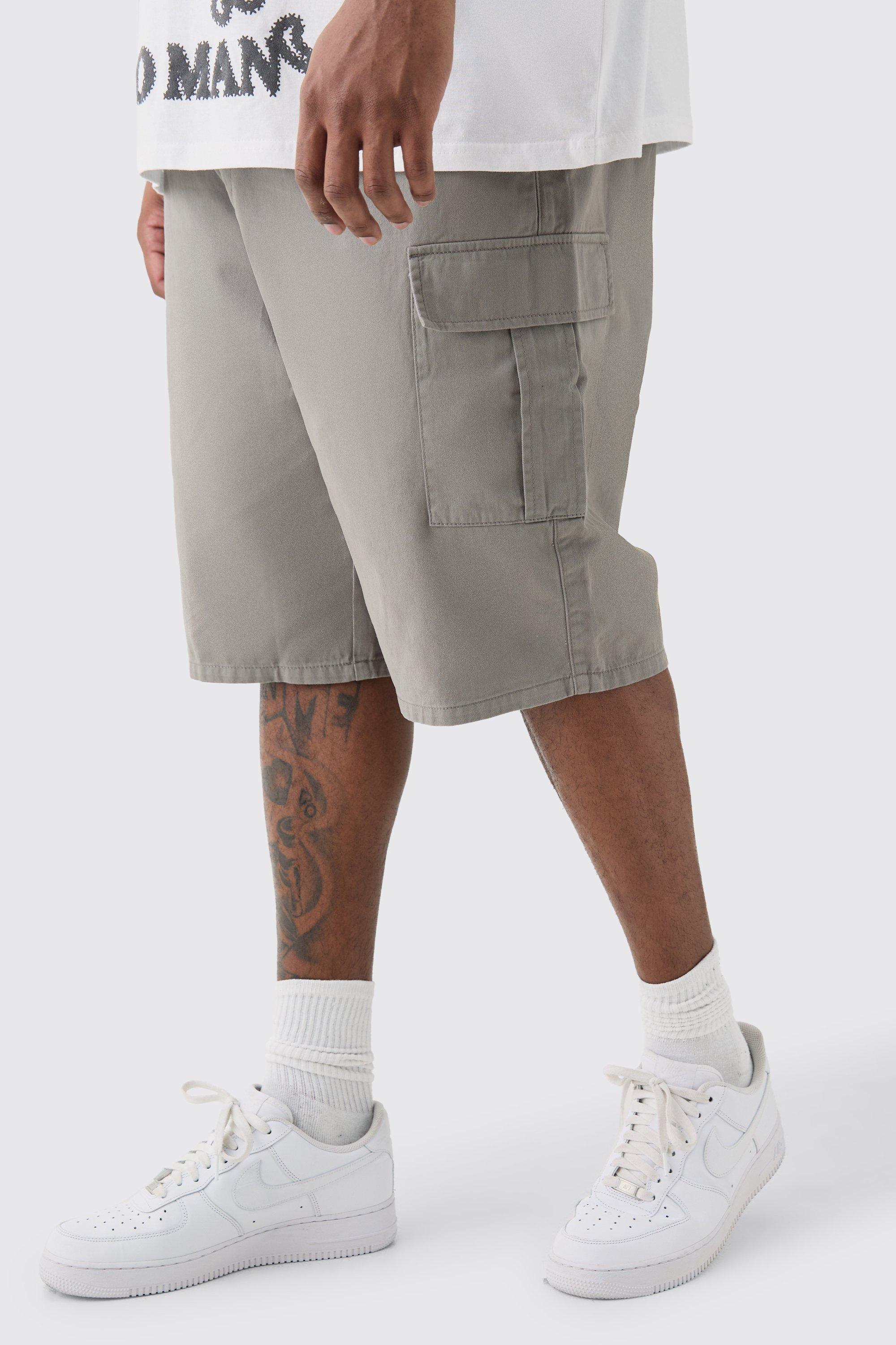 Image of Plus Elastic Waist Grey Relaxed Fit Longer Length Cargo Shorts, Grigio