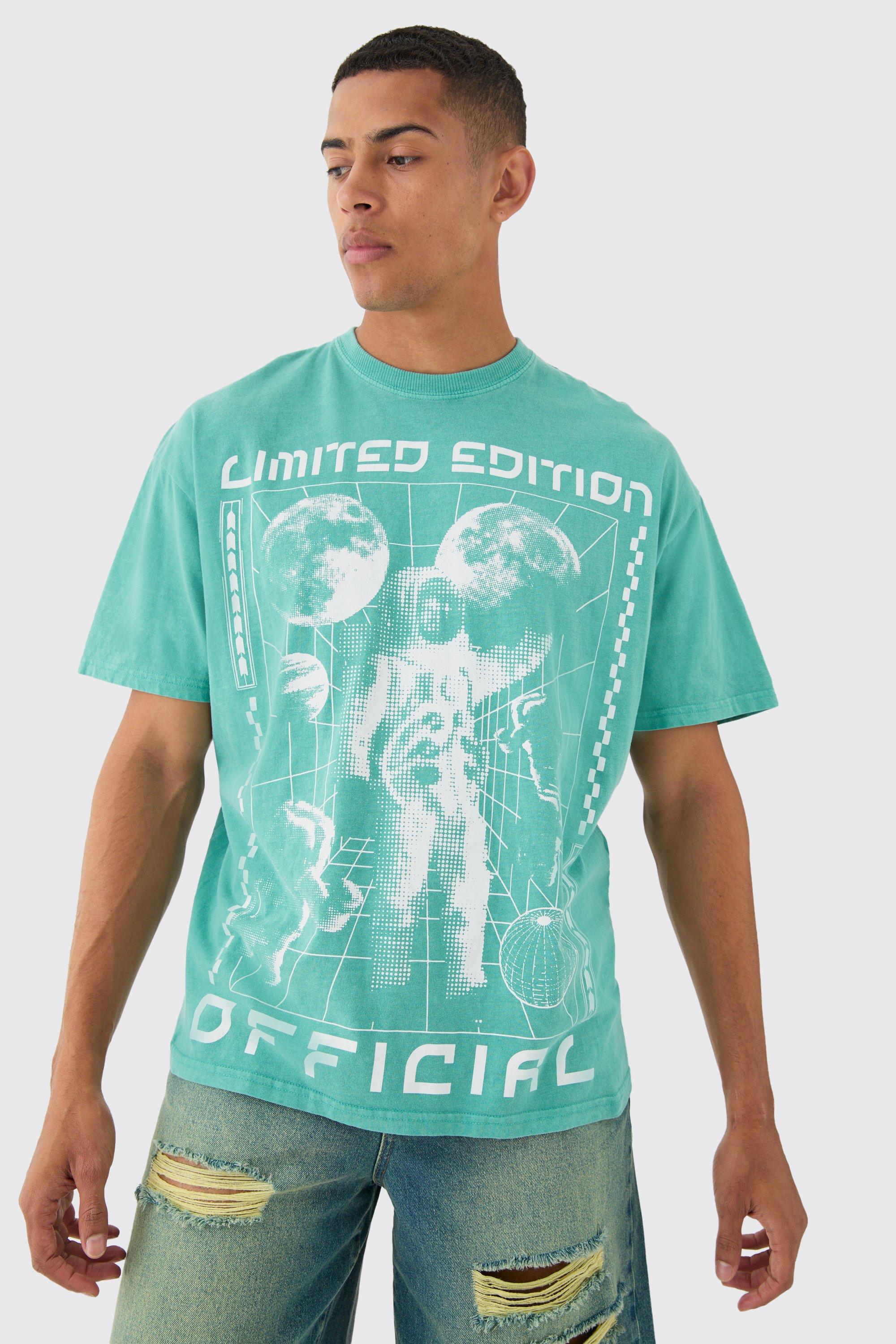 Image of Oversized Washed Astronaut Graphic T-shirt, Verde