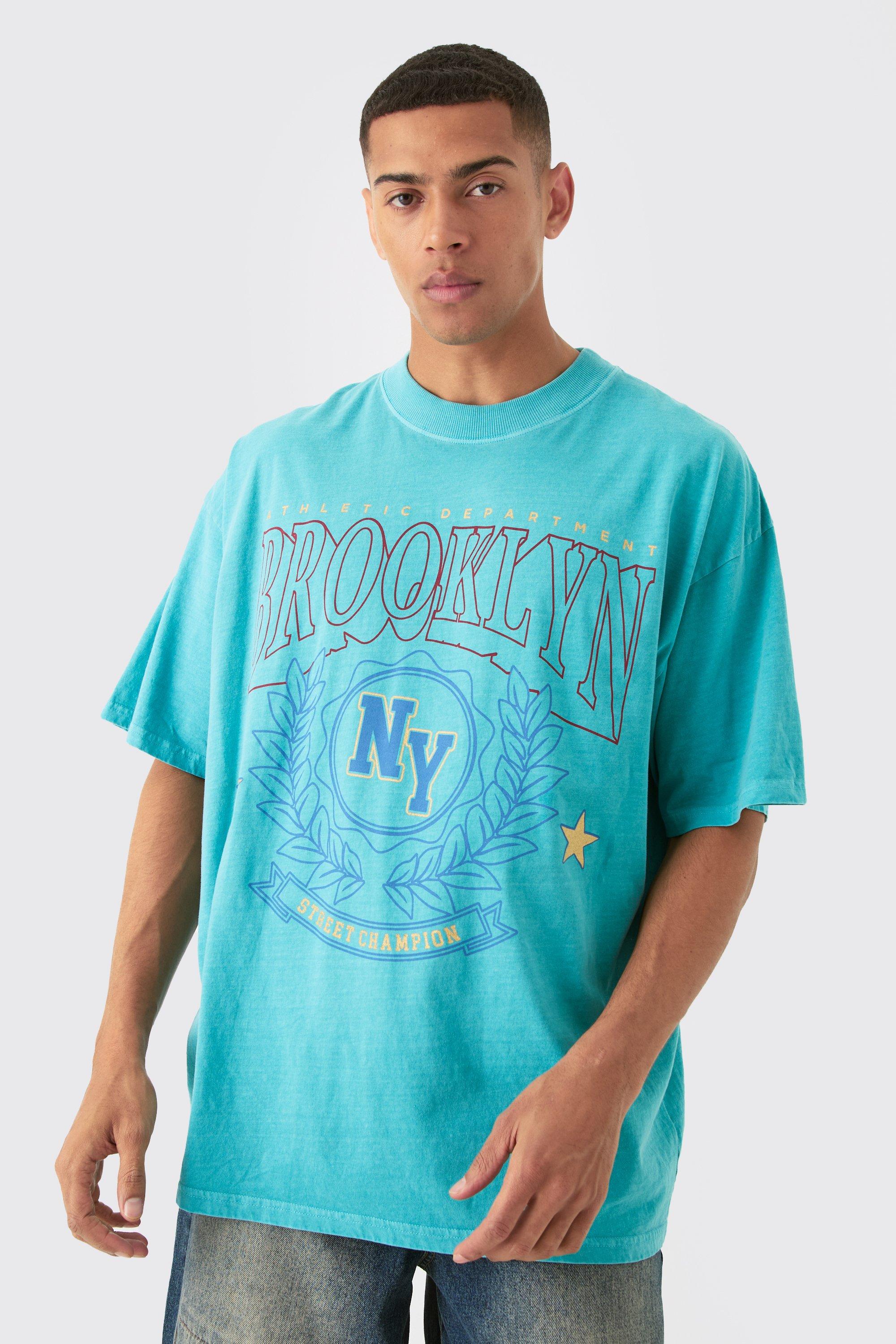 Image of Oversized Extended Neck Wash Varsity Brooklyn T-shirt, Verde