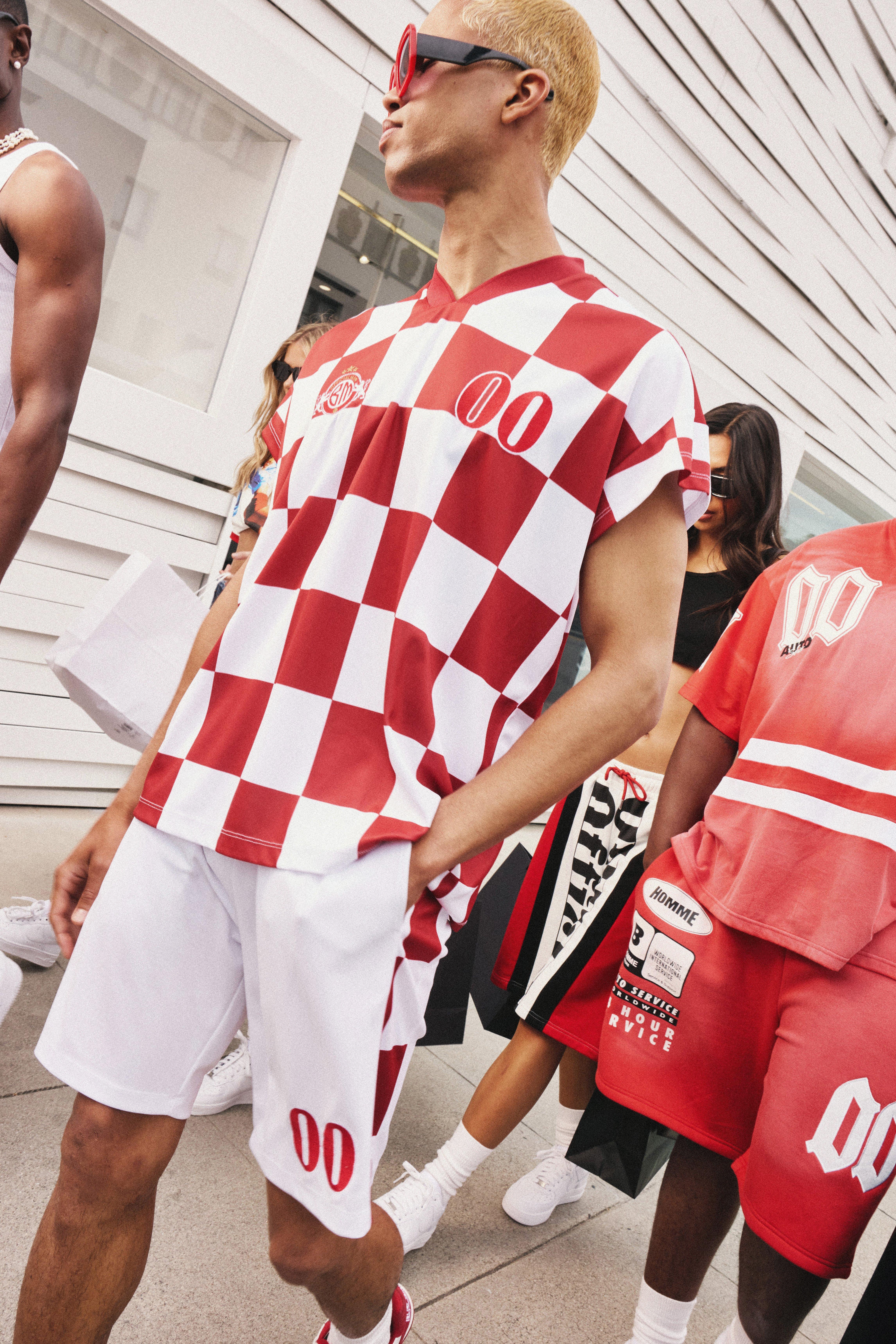 Set T-shirt oversize da Rugby con spalle scese & pantaloncini lunghi, Rosso