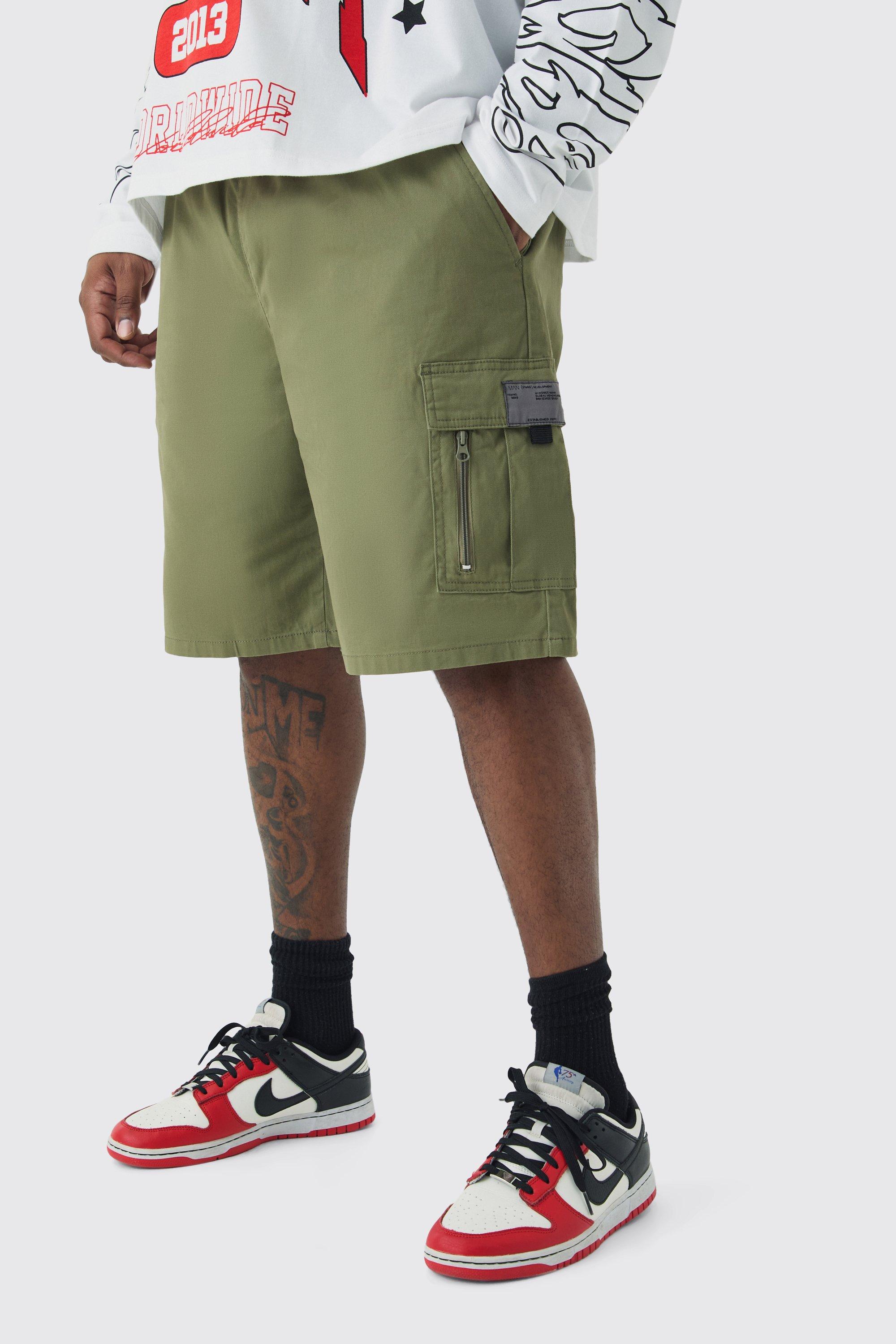 Plus Fixed Waist Twill Relaxed Cargo Zip Detail Tab Short, Verde