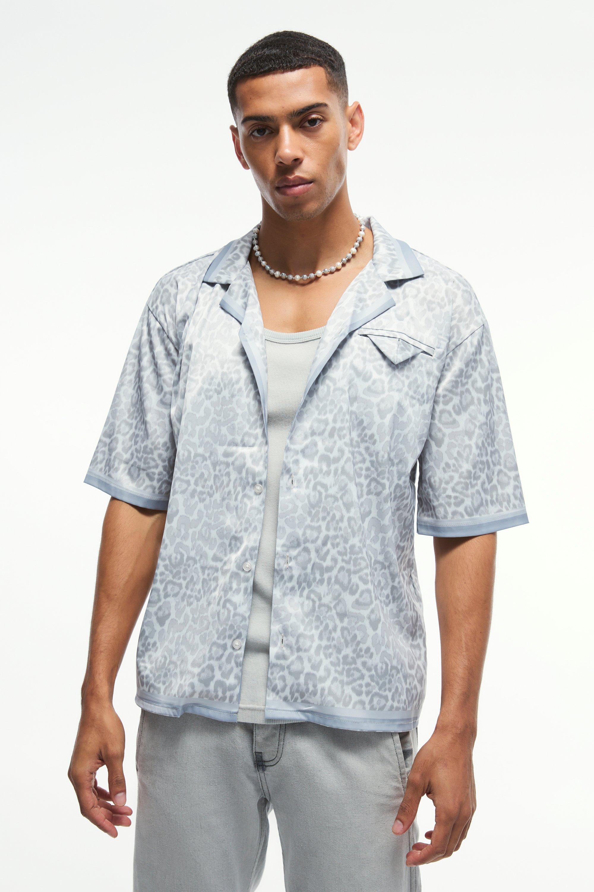 Camicia squadrata oversize in raso con stampa leopardata, Grigio