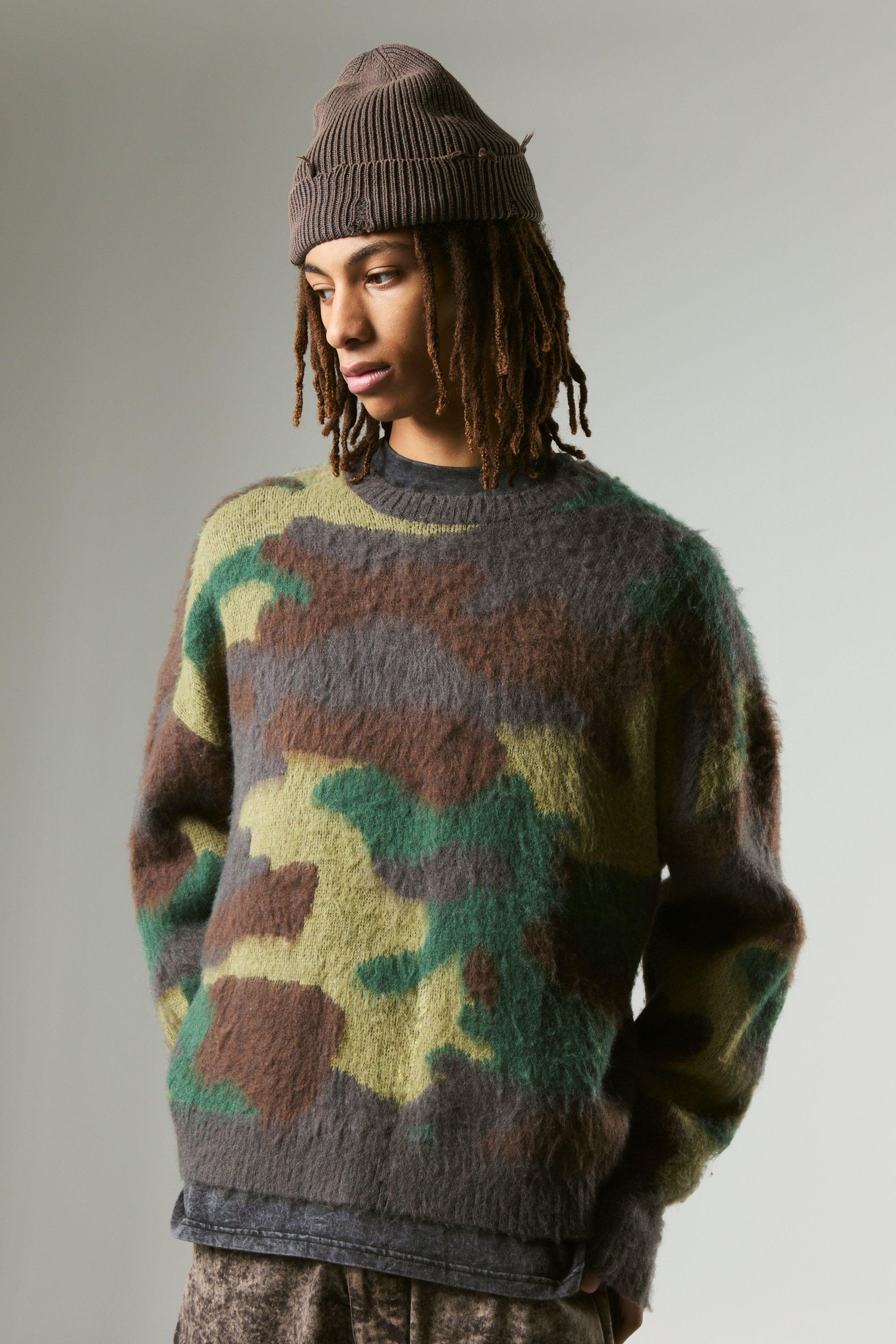 Mens Brown Oversized Boxy Extreme Fluffy Camo Knitted Jumper, Brown
