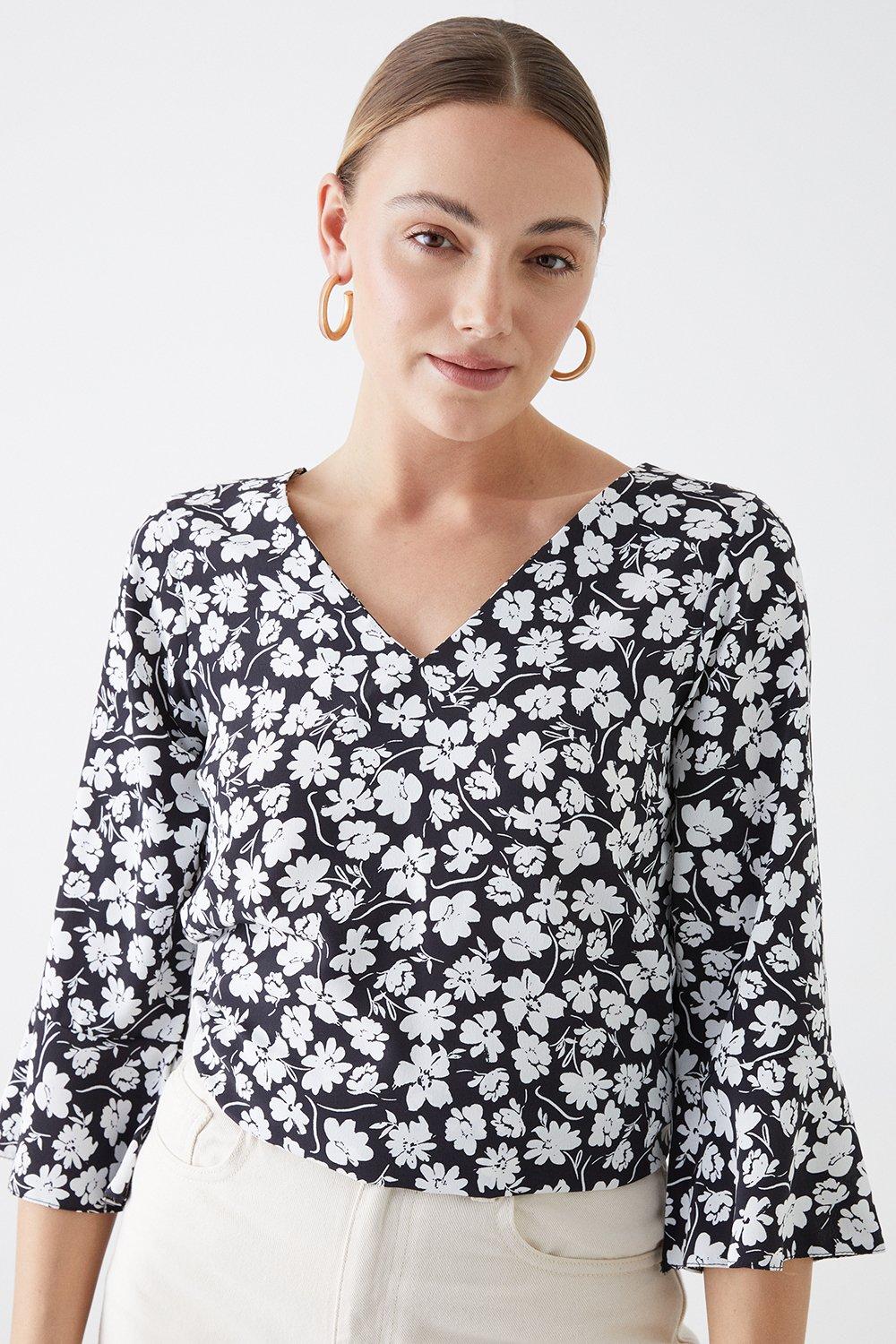 Womens Tall Floral Frill Sleeve V Neck Blouse