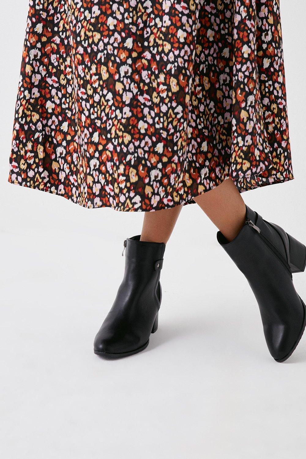 Womens Principles: Ohio Chelsea Medium Block Heel Ankle Boots