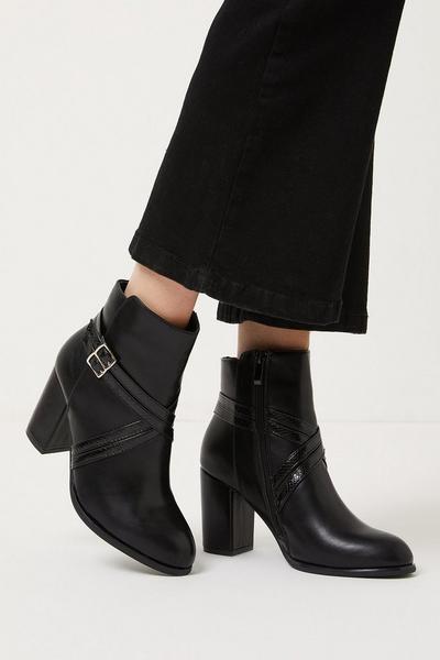 Mochi Crossover Strap Heeled Ankle Boots