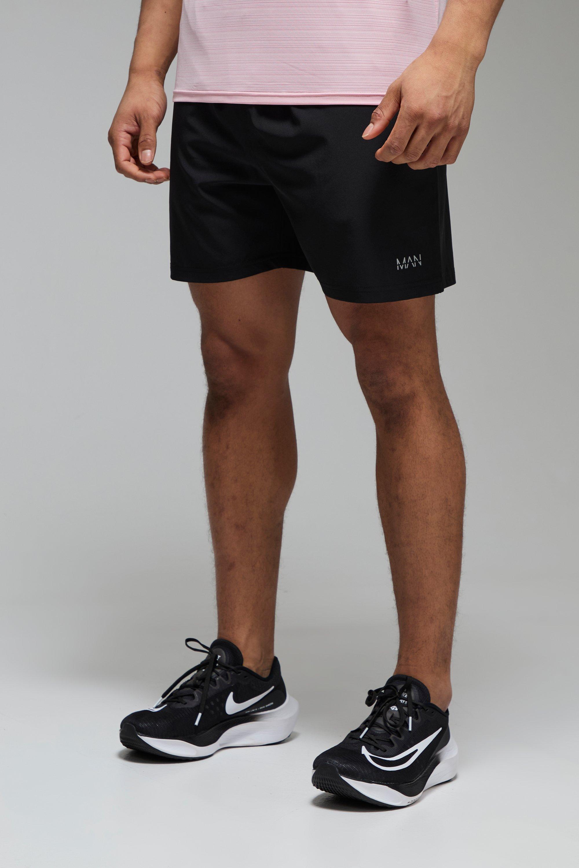 Man Active Regular  Stretch Woven 5inch Short