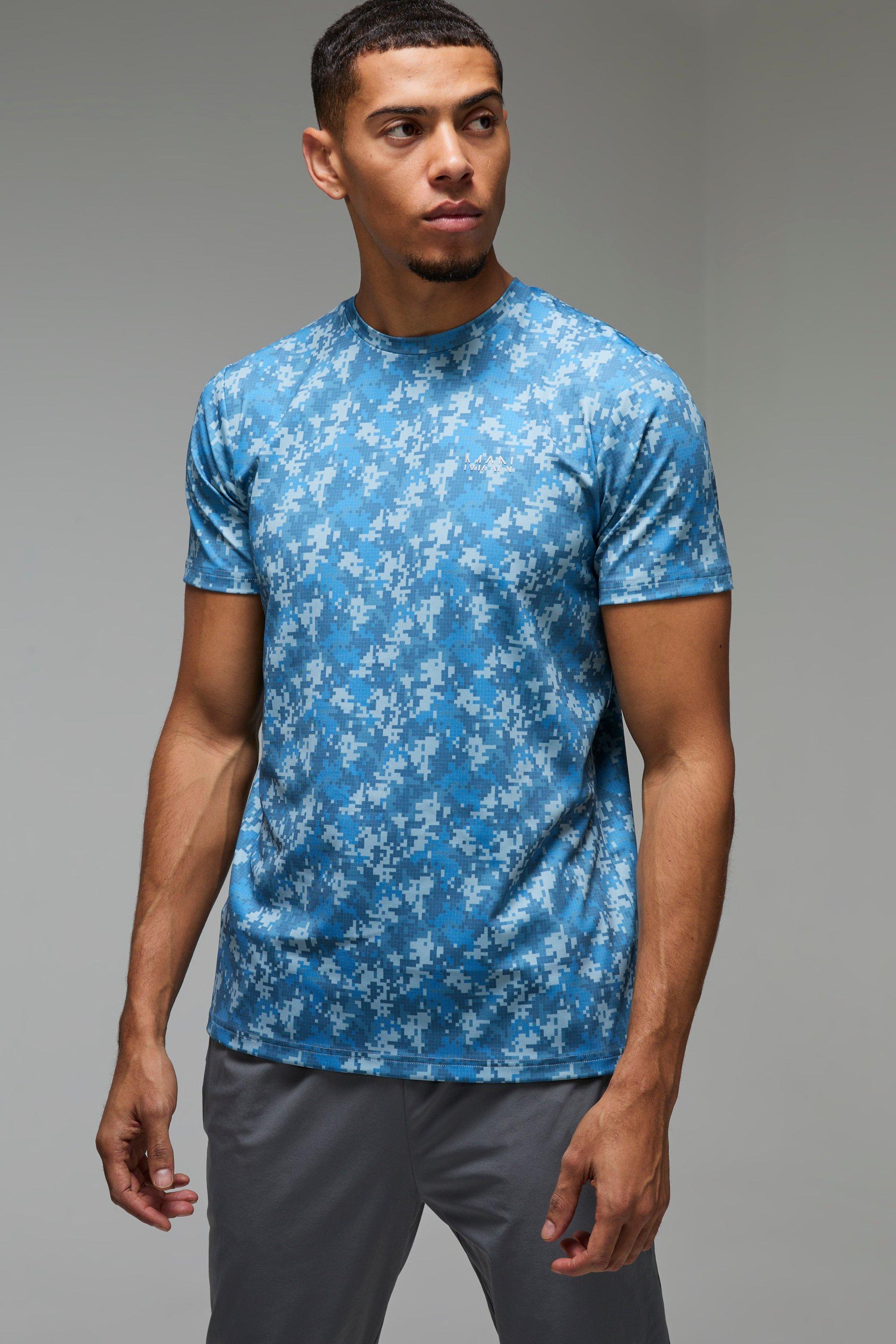 T-shirt Man Active per alta performance in fantasia militare con motivi geometrici, Azzurro