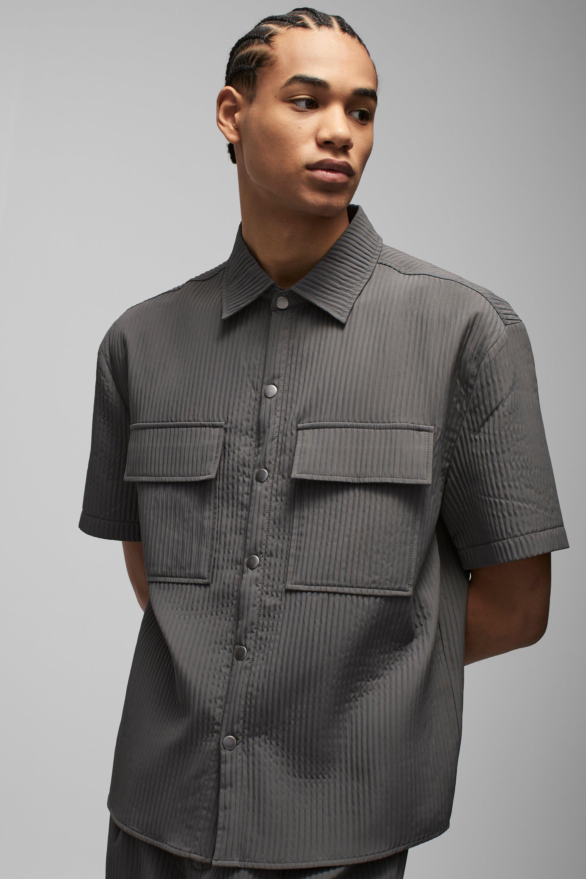 Mens Grey Oversized Technical Pleated Cargo Pocket Shirt, Grey