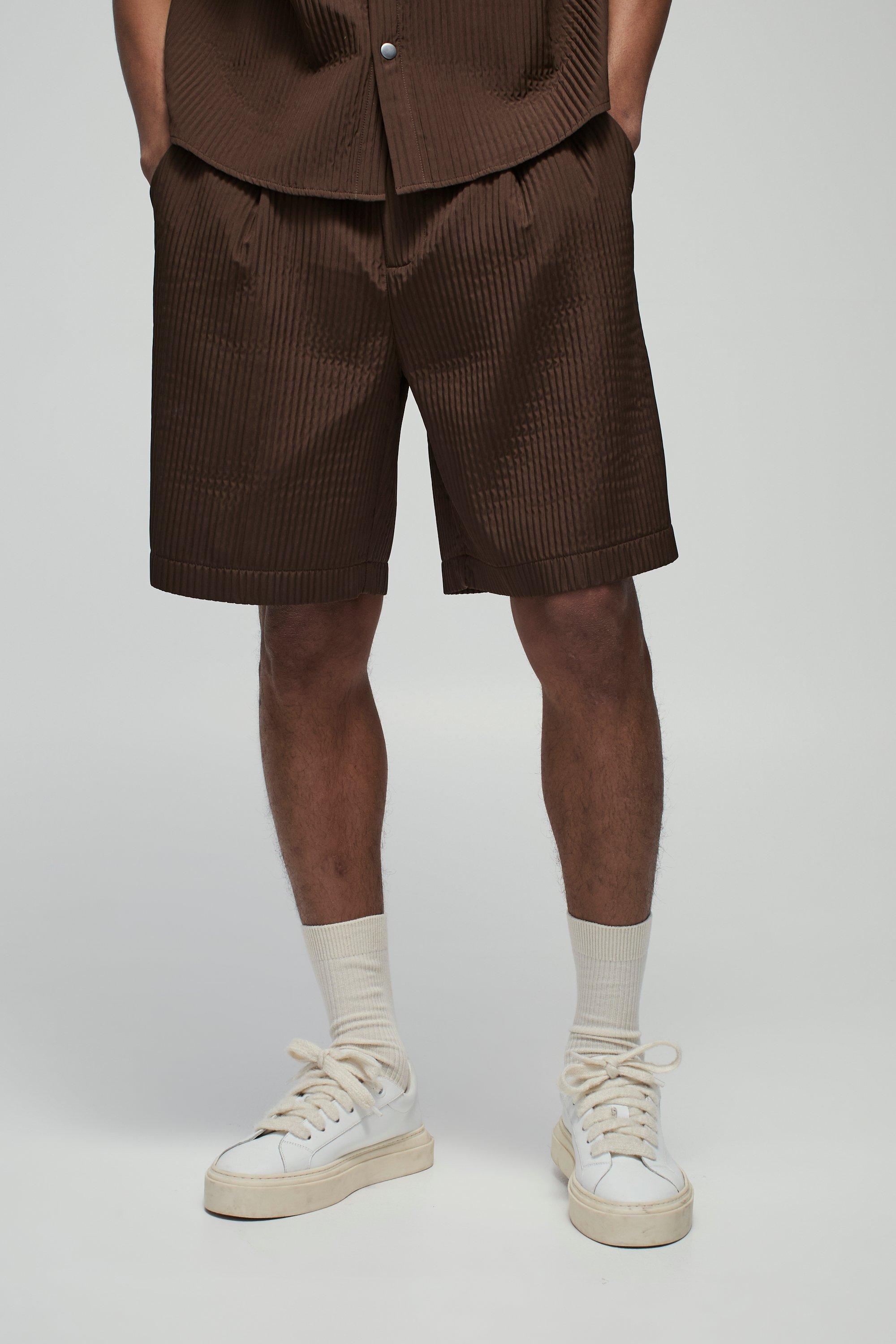 Pantaloncini tecnici oversize con pieghe e vita fissa, Brown