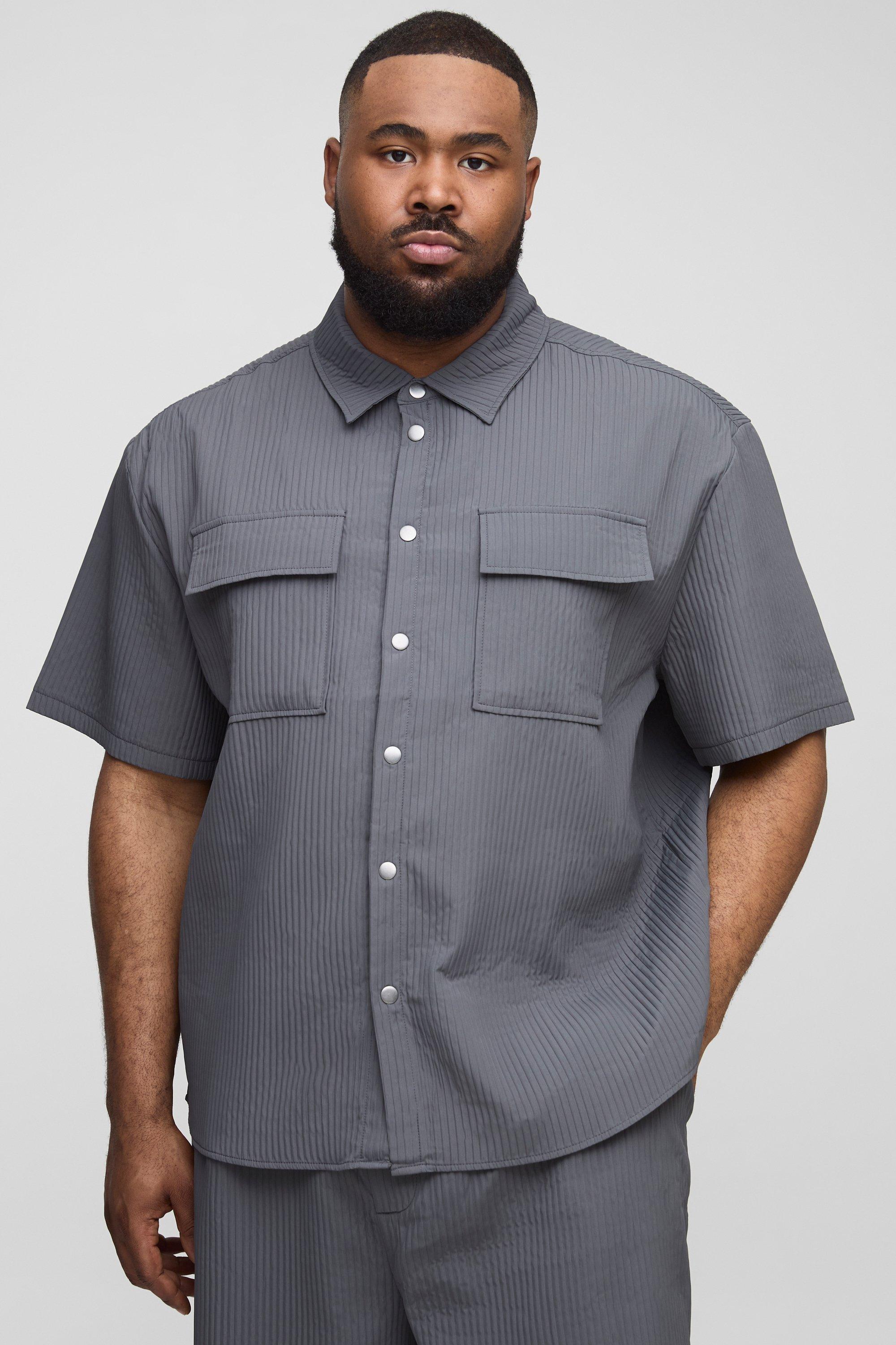 Camicia tecnica Plus Size a maniche corte con pieghe, Grigio