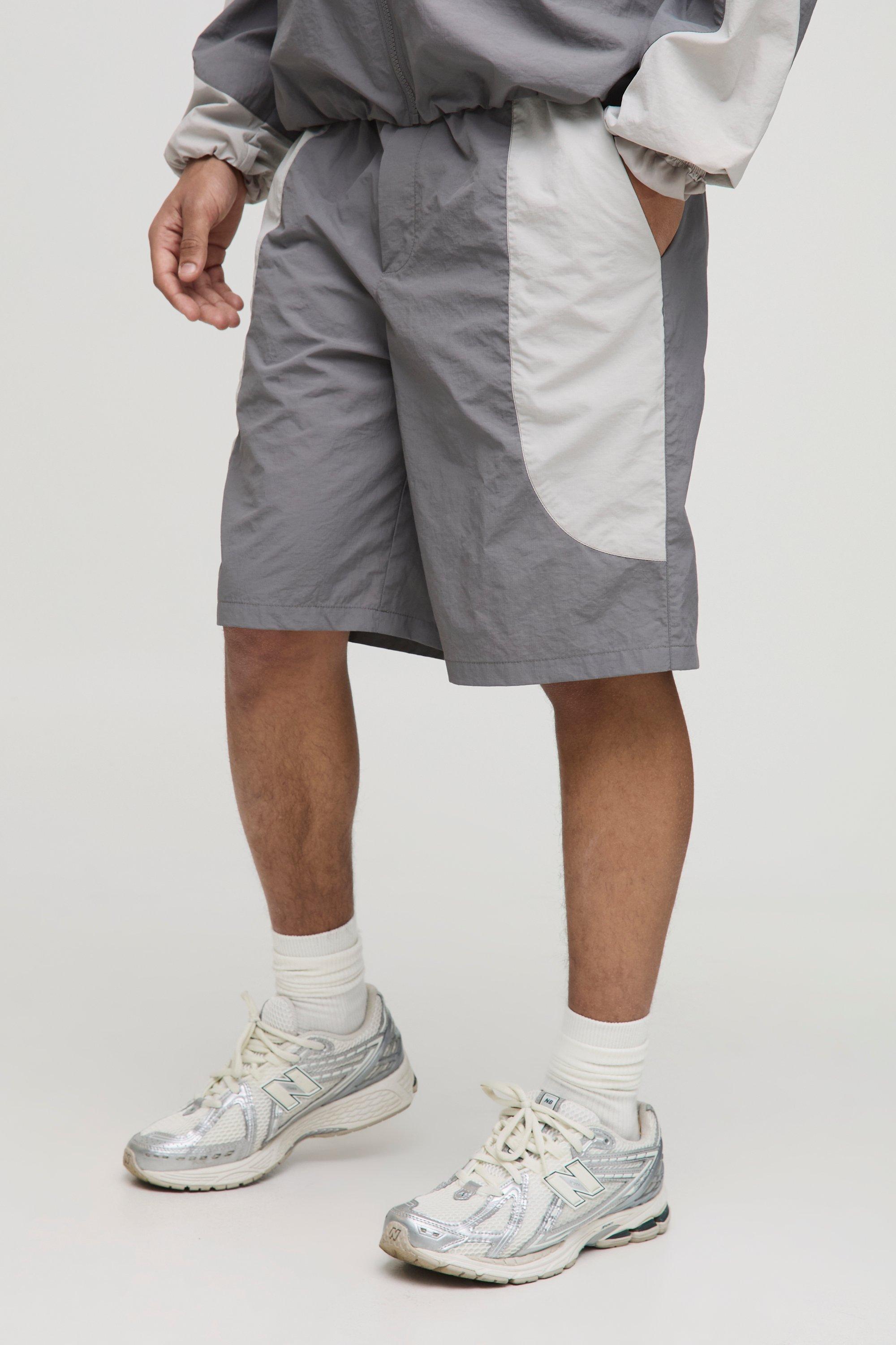 Mens Grey Elasticated Waist Relaxed Fit Colour Block Nylon Short, Grey