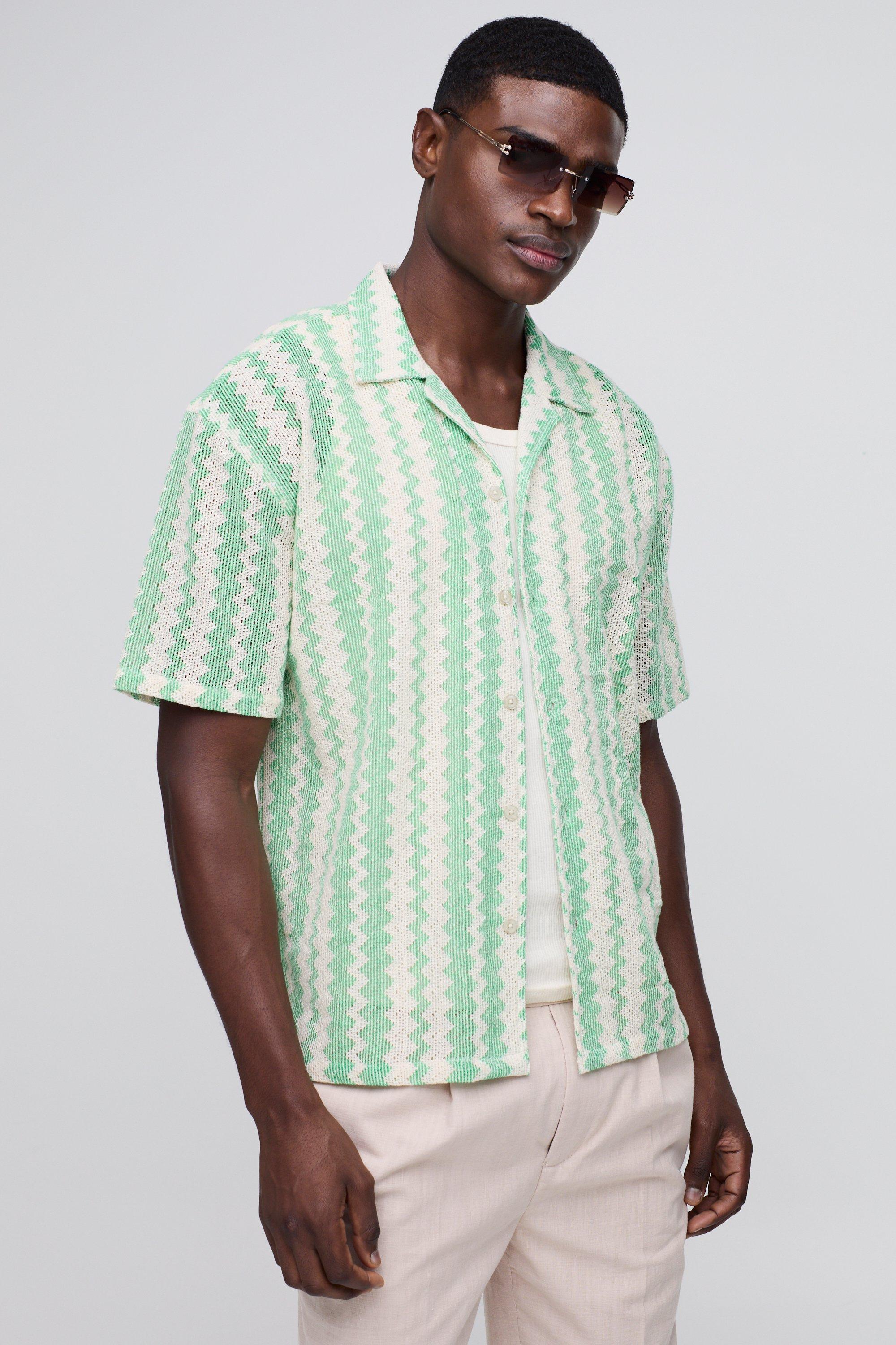 Camicia a maniche corte traforata a zig zag con rever scesi, Verde