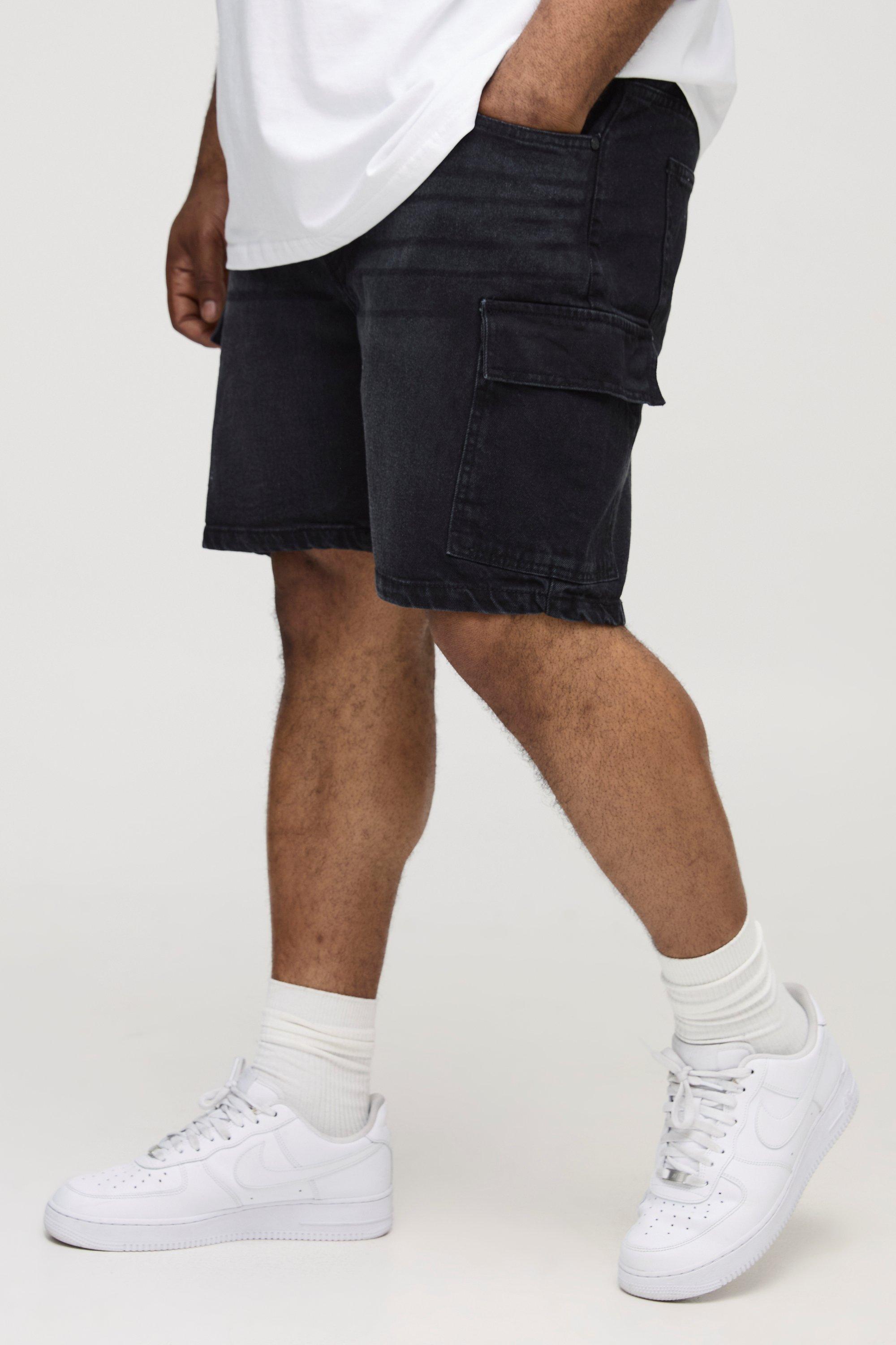 Image of Pantaloncini Cargo Plus Size Slim Fit in denim rigido, Nero