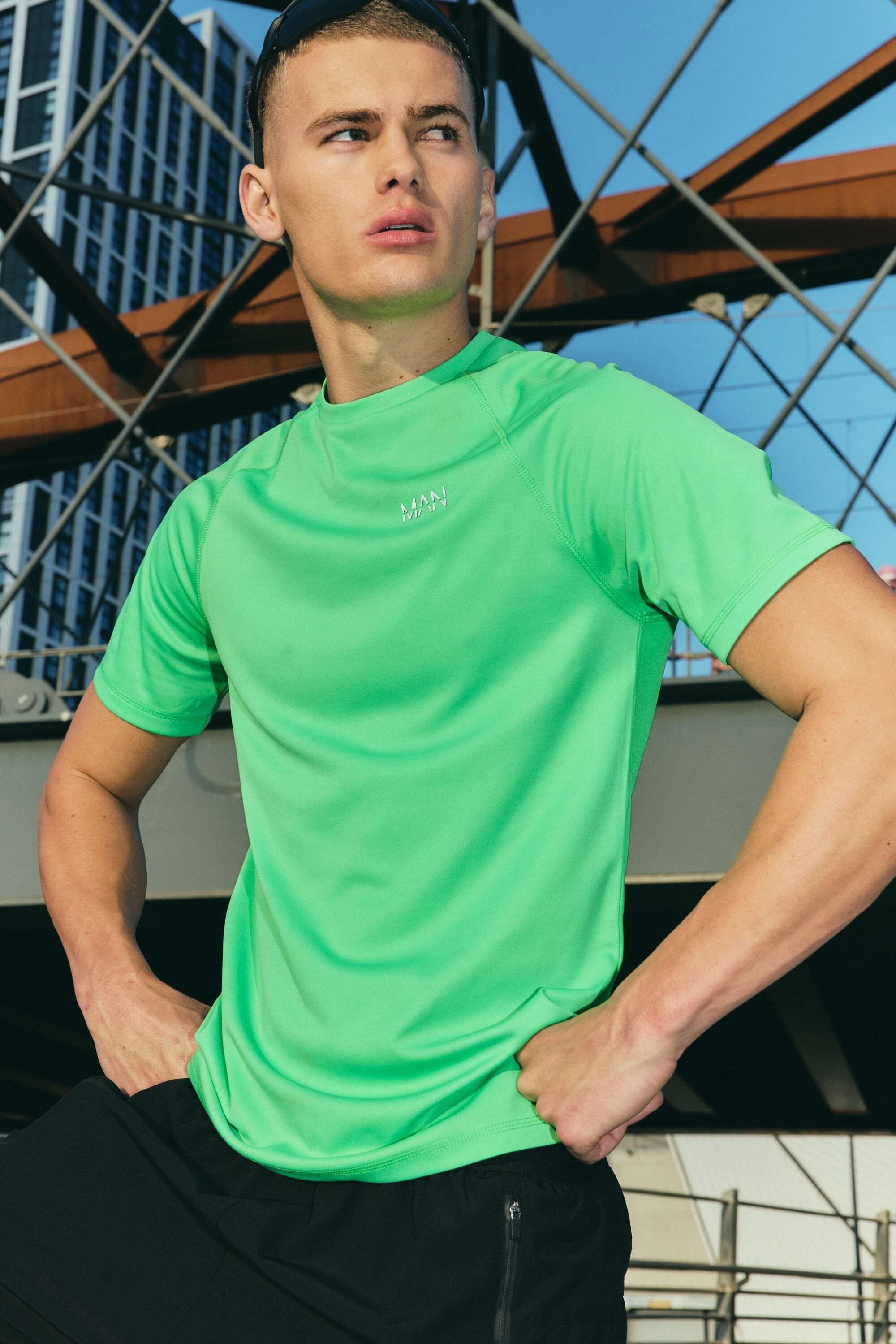 Mens Green Man Active Running Muscle Fit Mesh T-shirt, Green