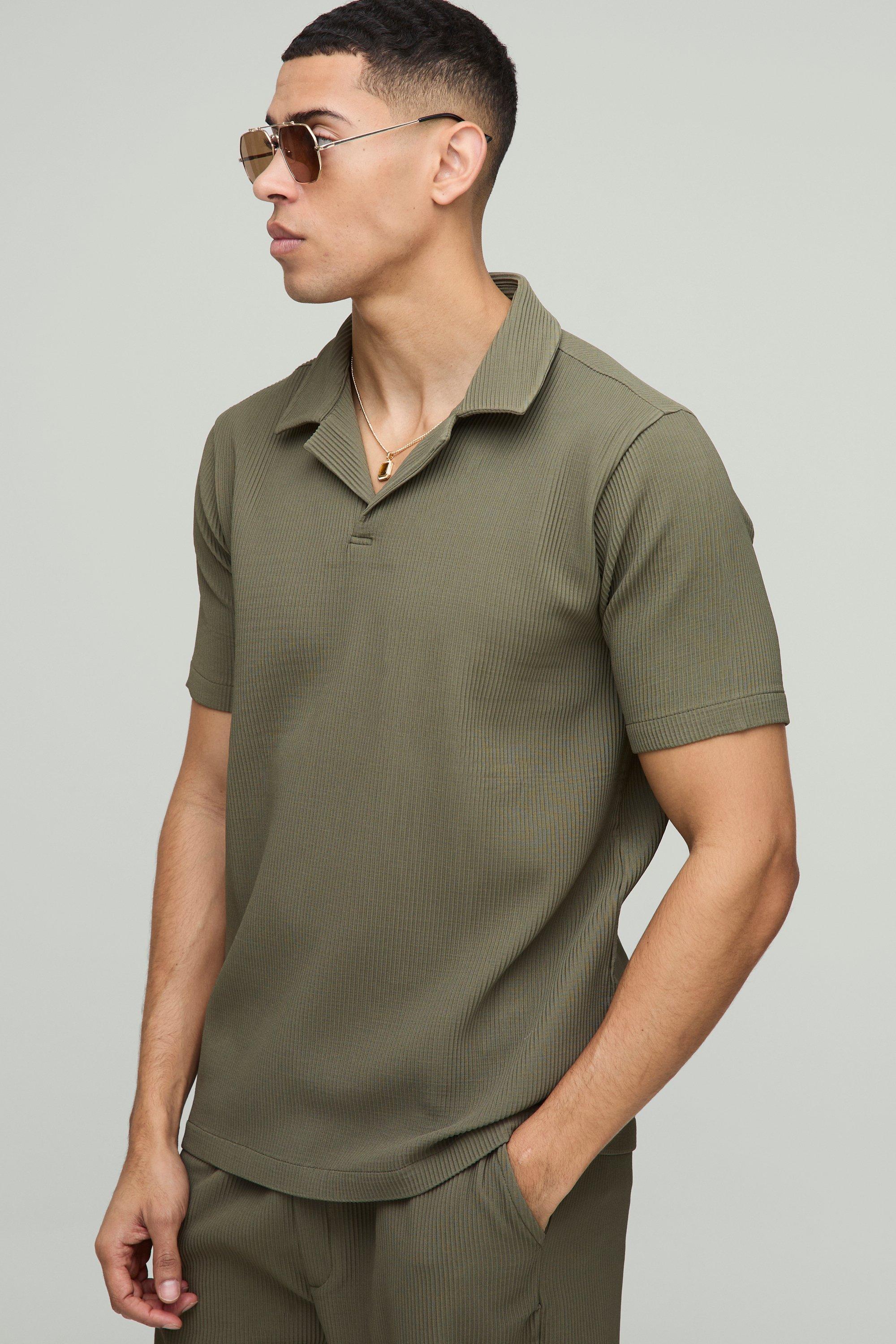 Regular Fit Pleated Revere Short Sleeve Polo