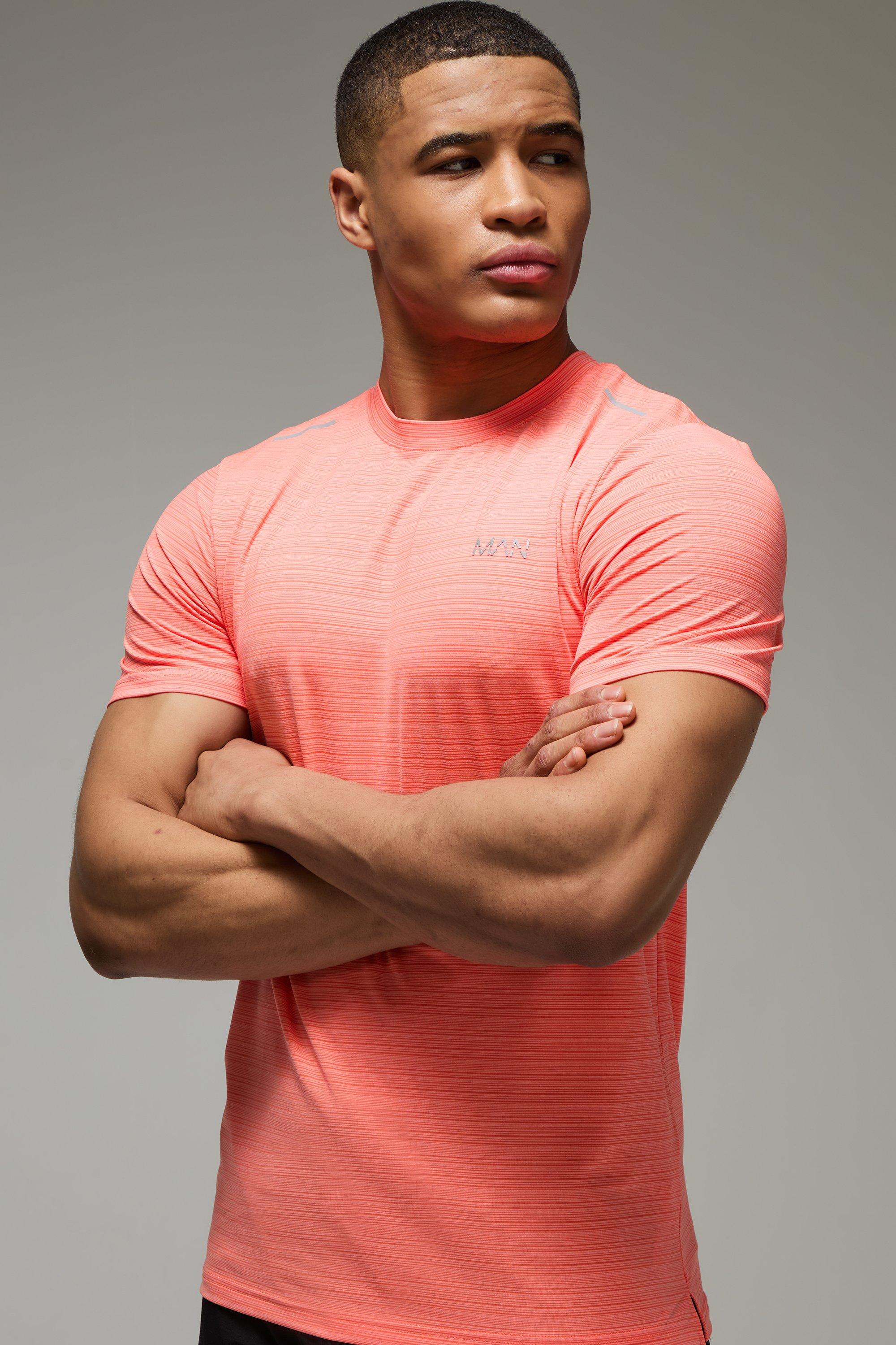 Man Active Engineered Performance Regular Fit T-shirt