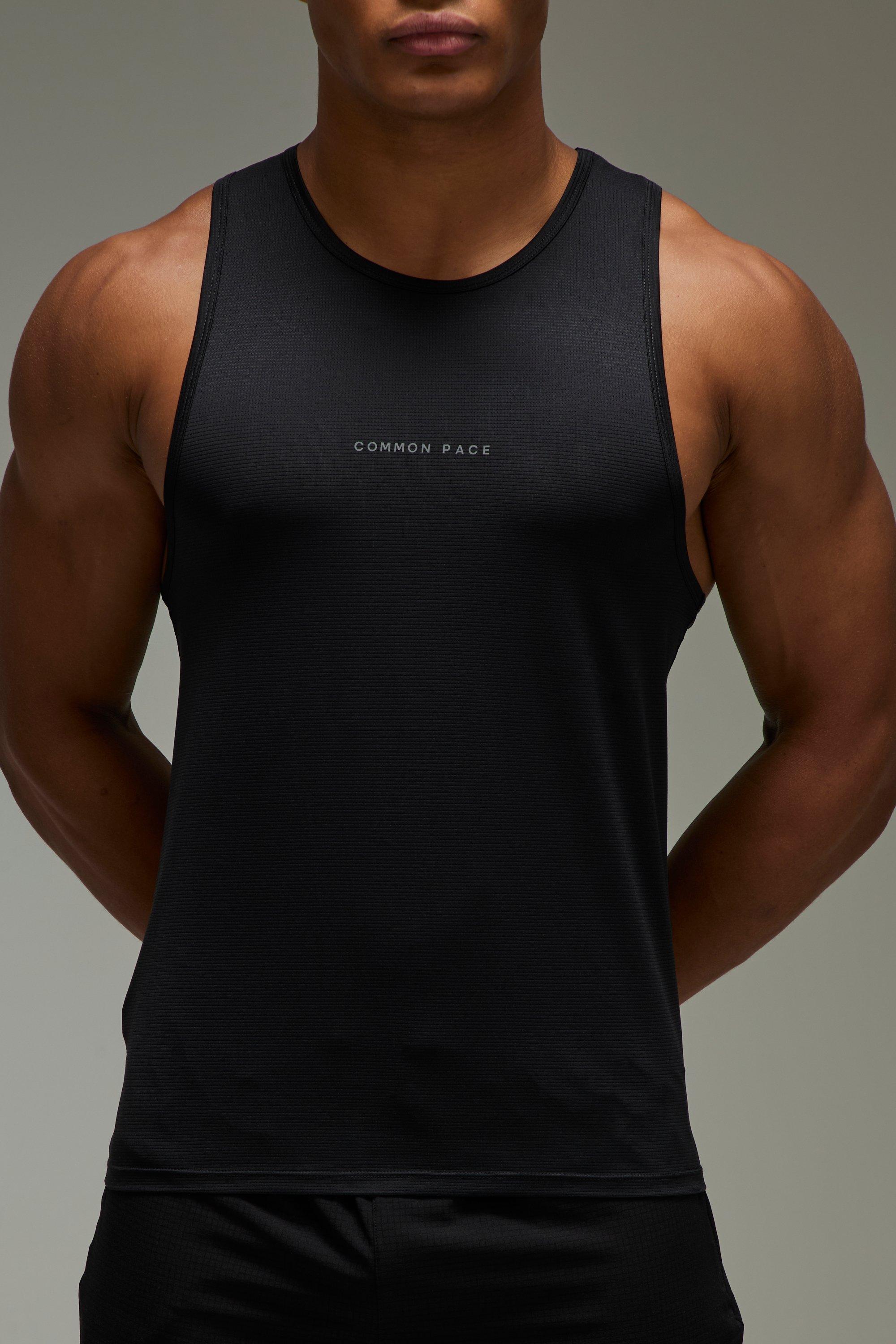 Mens Black Common Pace Running Regular Fit Mesh vest, Black