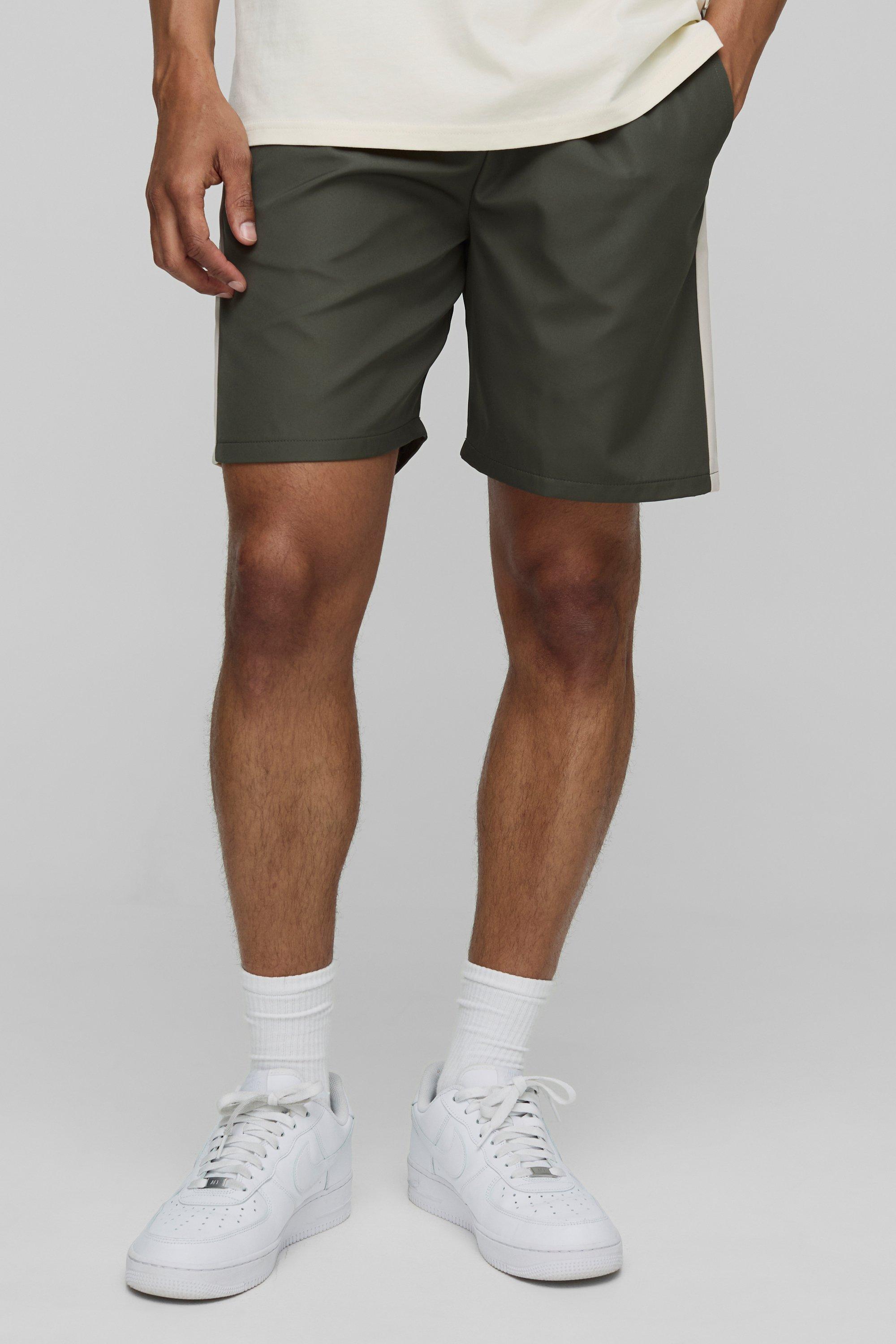 Mens Green Elasticated Waist Relaxed Fit Colour Block Shorts, Green