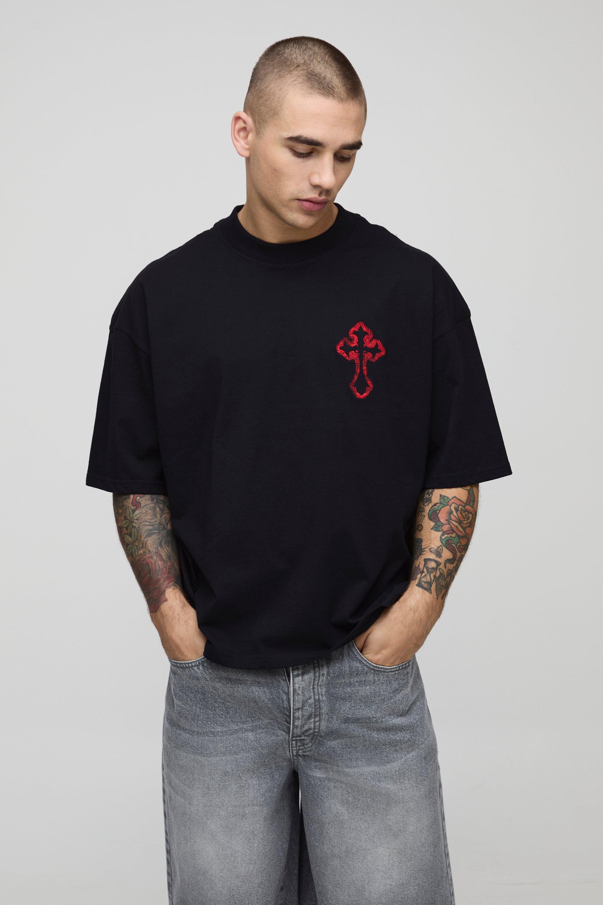 Image of T-shirt squadrata oversize con ricamo di croce gotica, Nero