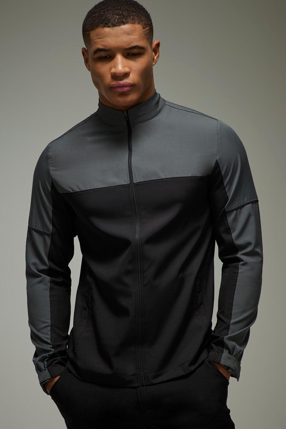 Image of Man Active Regular Fit Golf Windbreaker, Multi