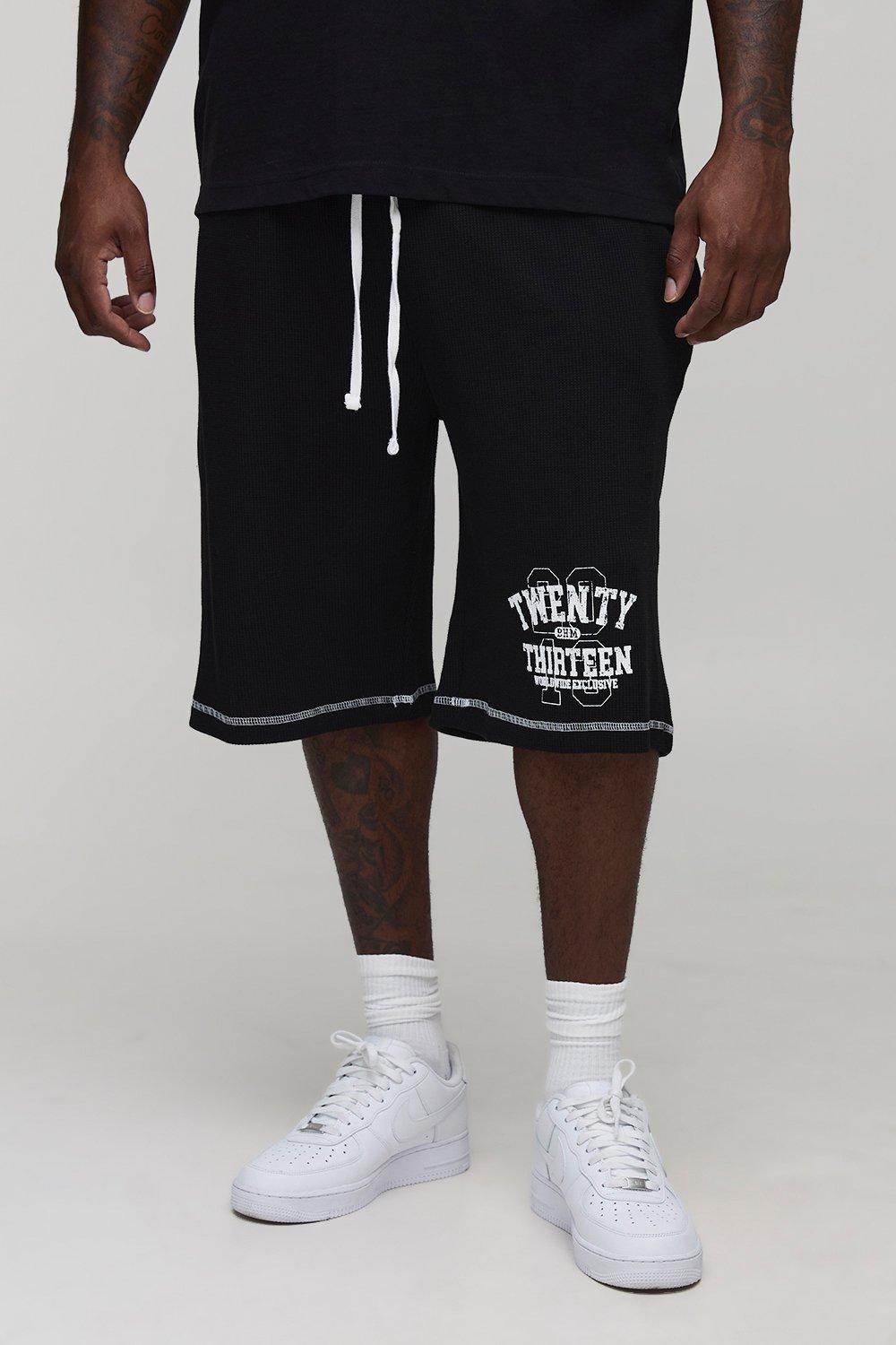 Image of Plus Oversized Waffle Graphic Shorts, Nero